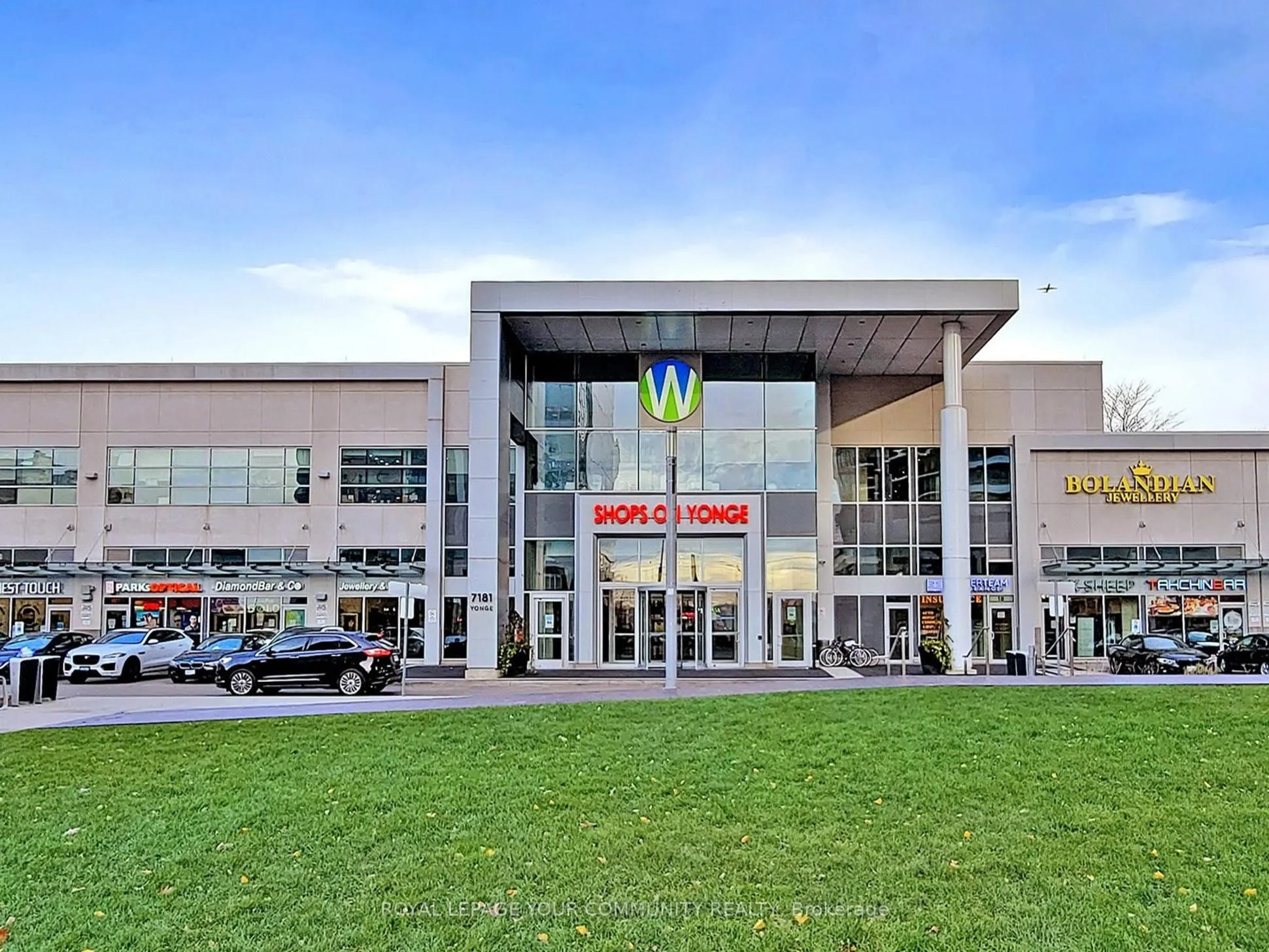 7161 Yonge Street, #522