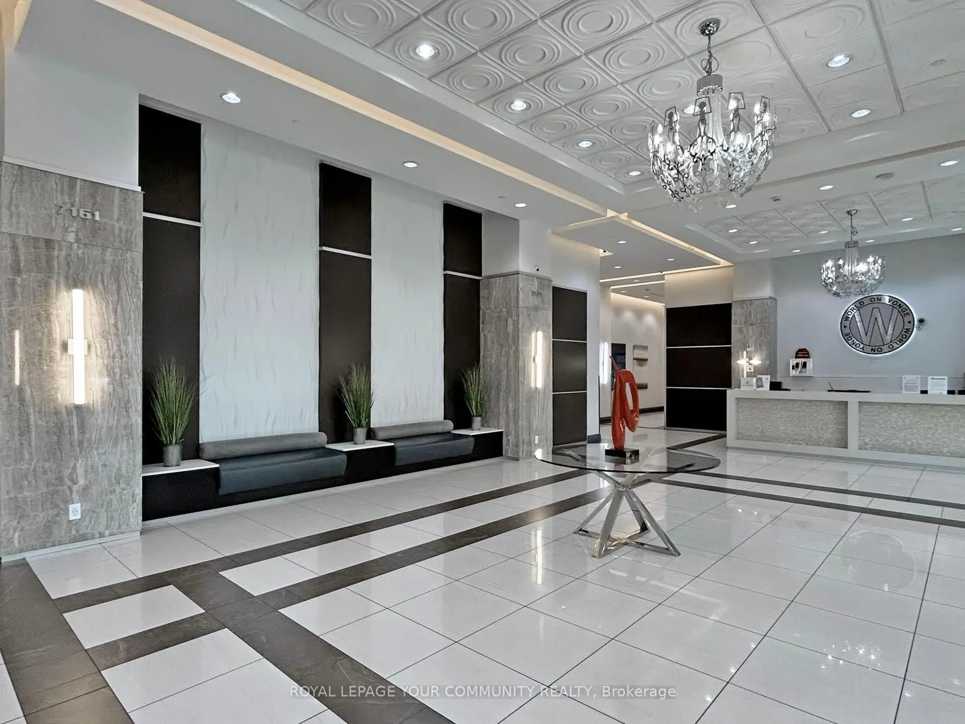 7161 Yonge Street, #522