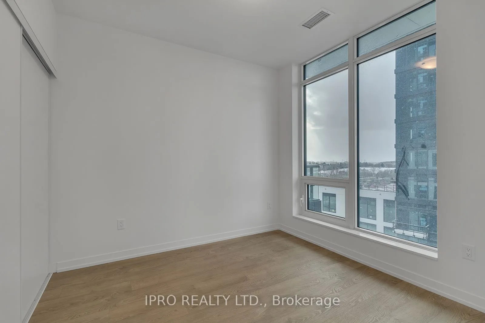 8868 Yonge Street, #801E