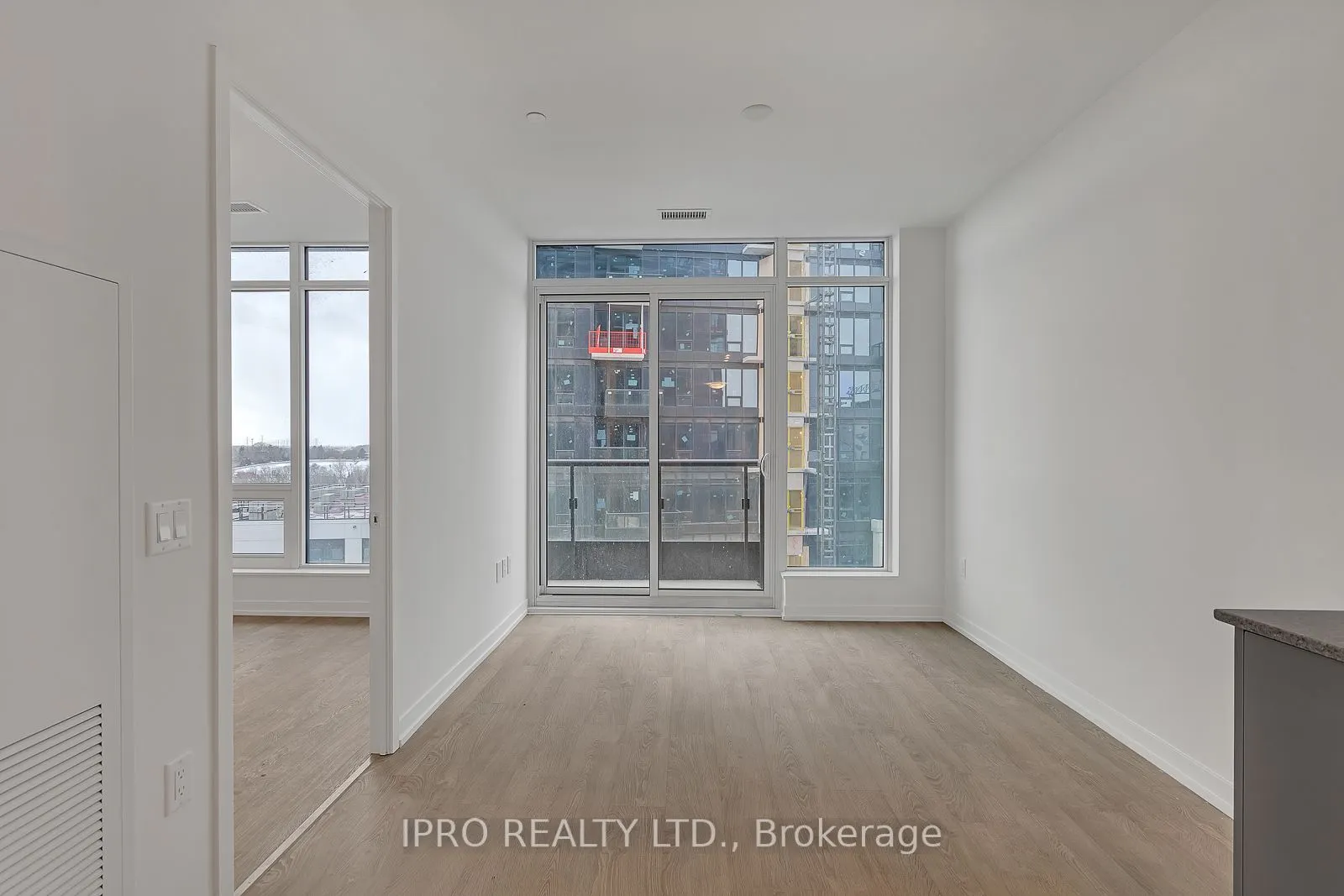 8868 Yonge Street, #801E