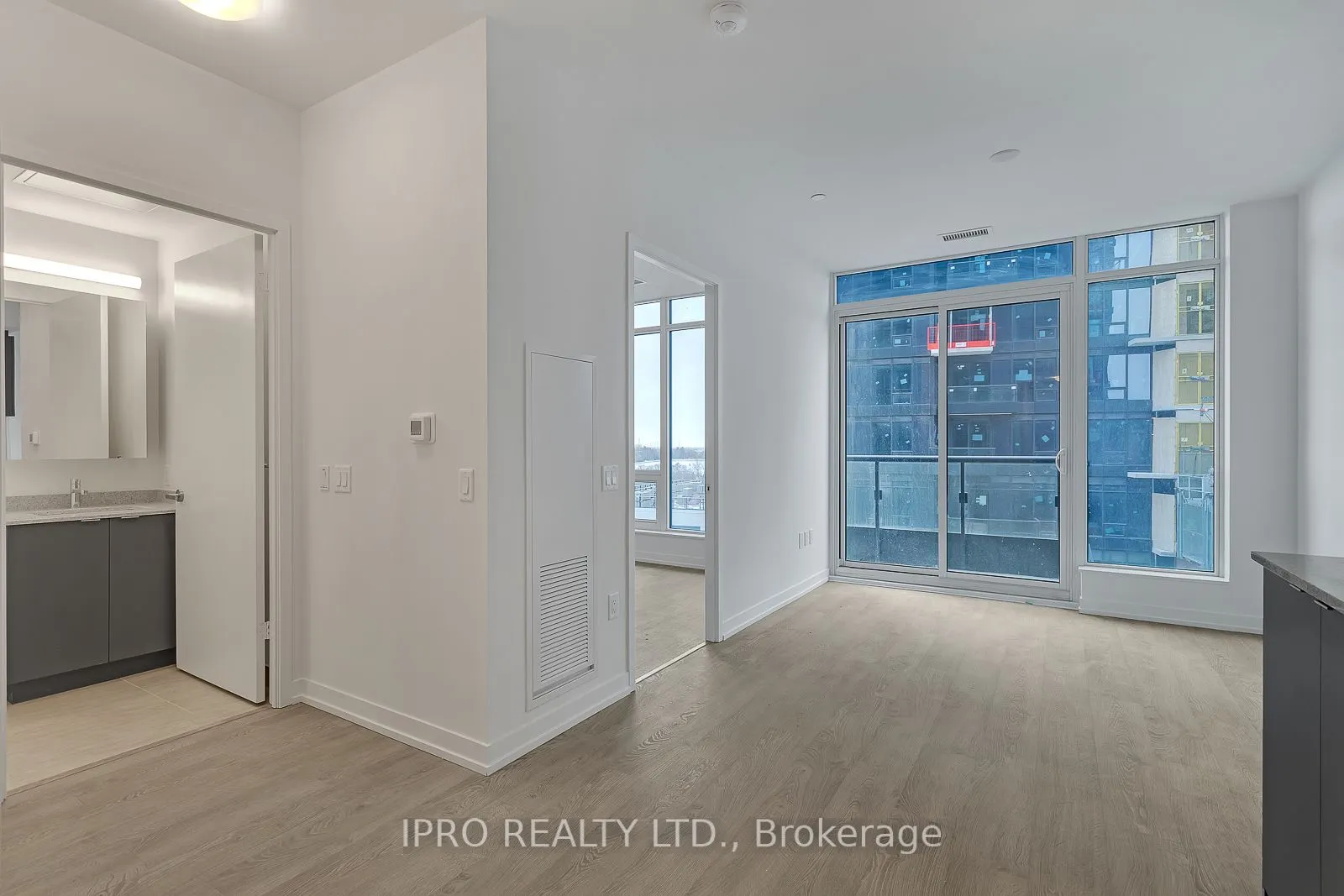 8868 Yonge Street, #801E