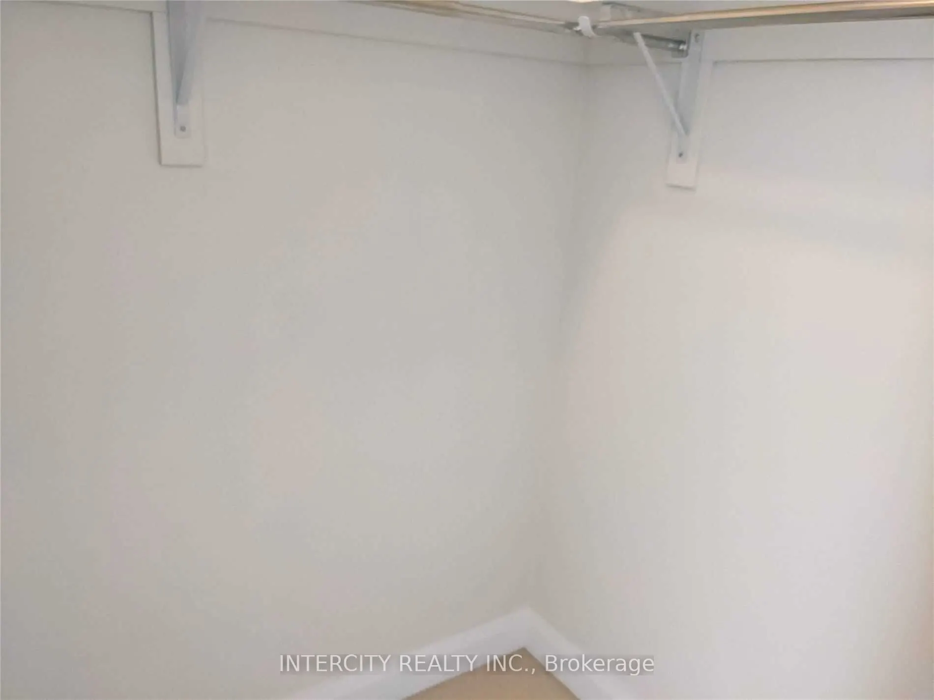 520 Steeles Avenue W, #1102