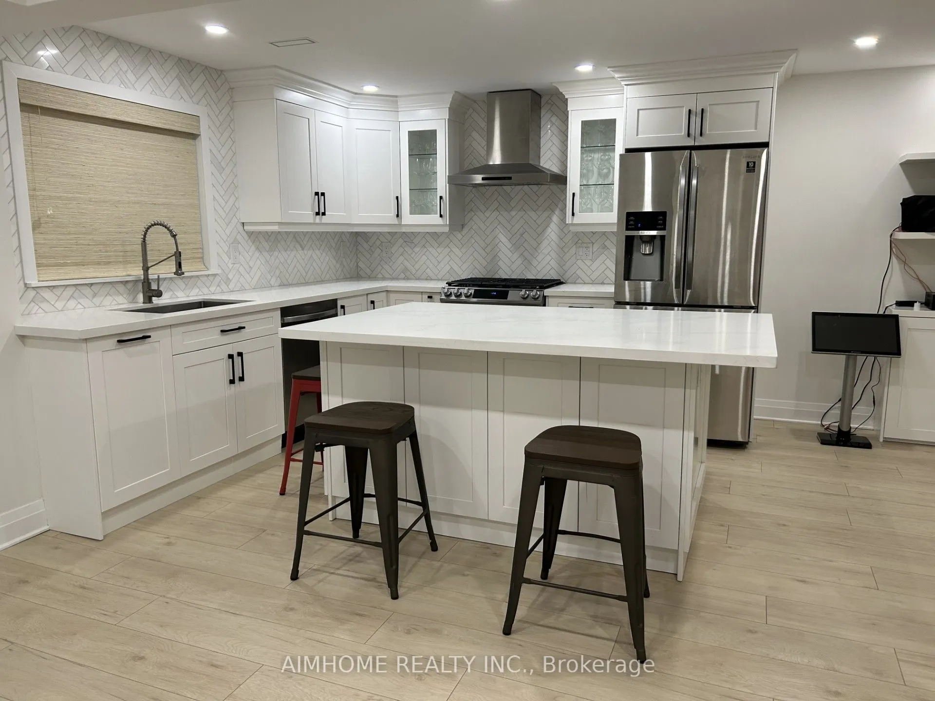 14 Twelve Oaks Drive