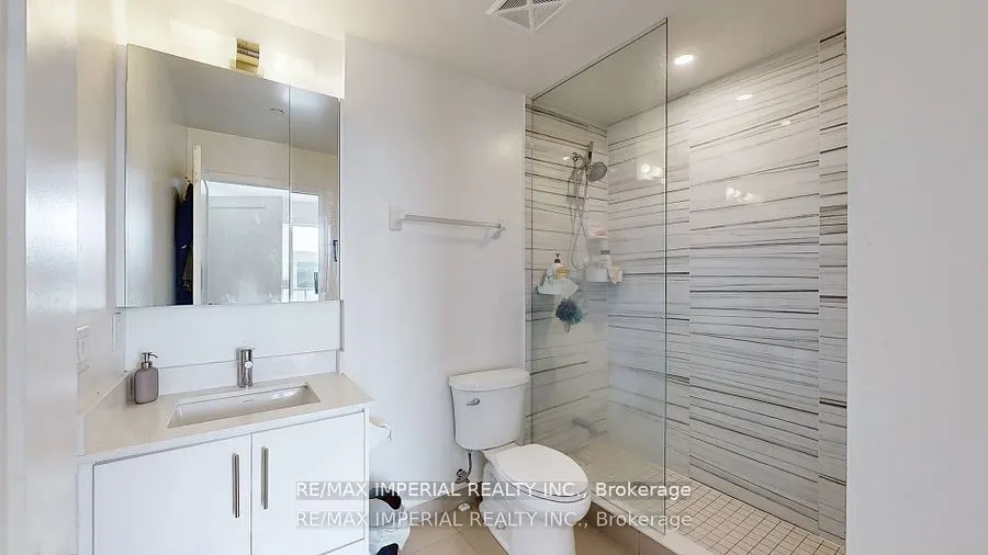 95 Oneida Crescent, #2207