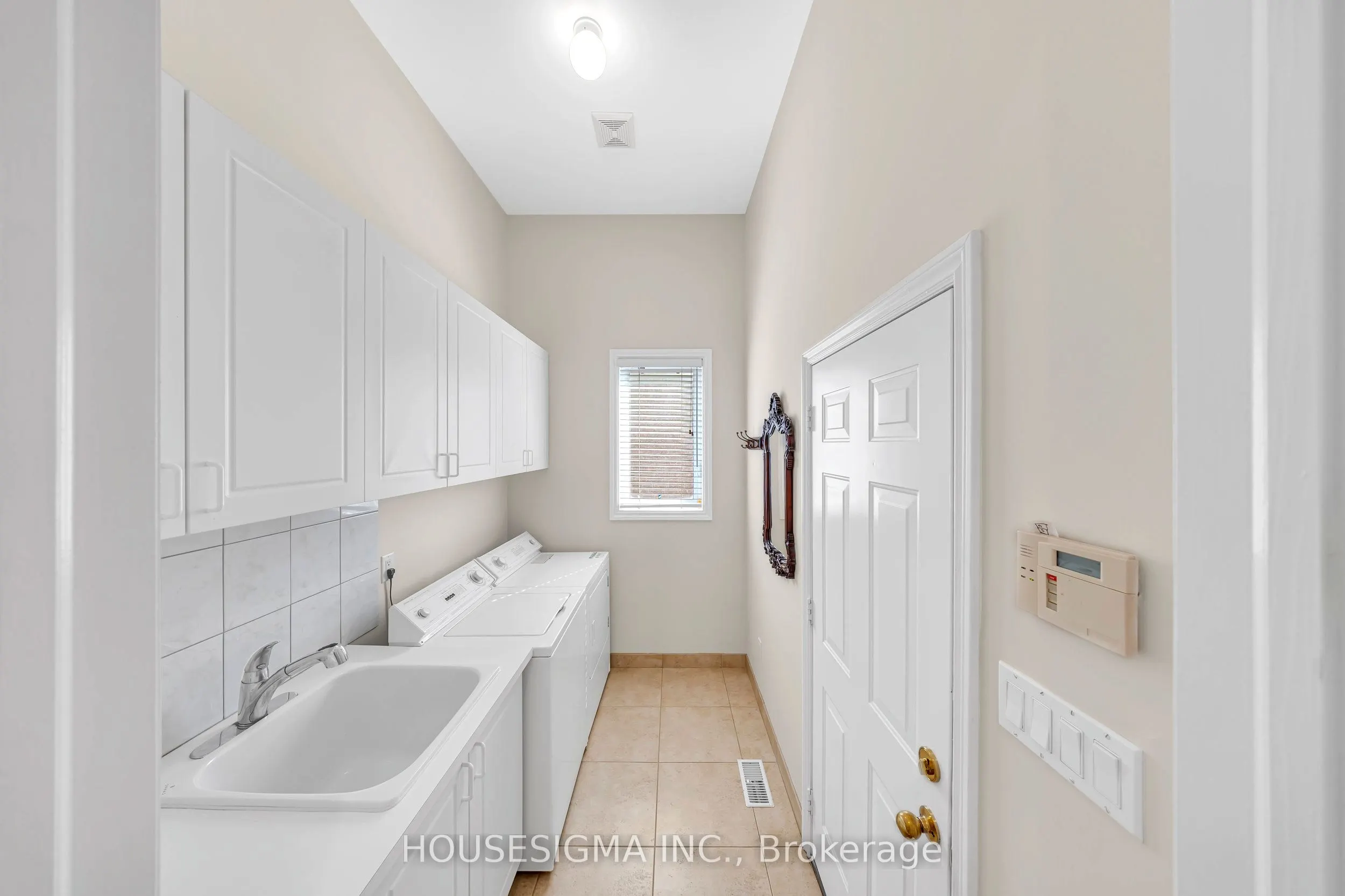 38 Pairash Avenue