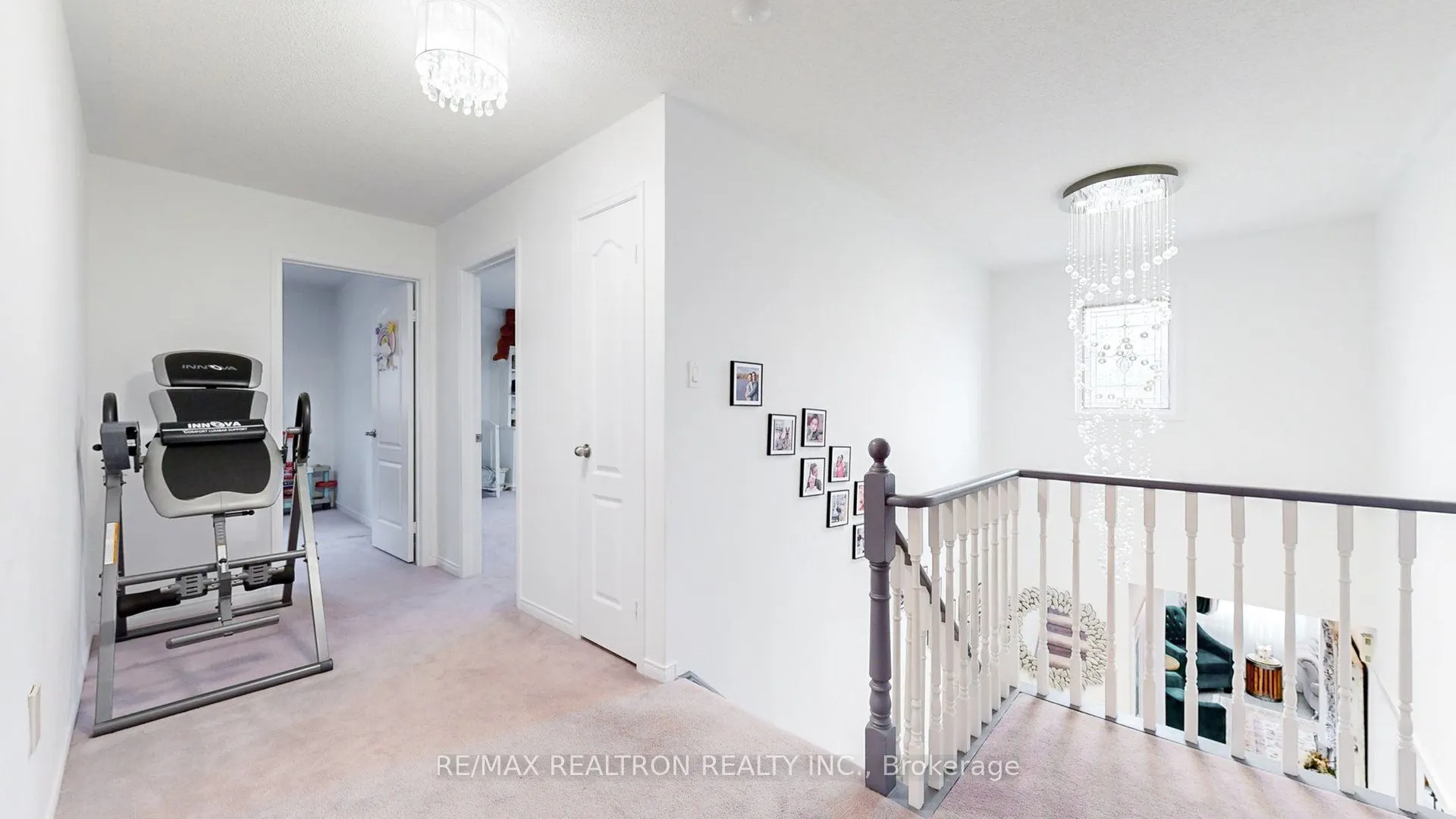 160 Carlyle Crescent