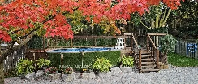 160 Carlyle Crescent