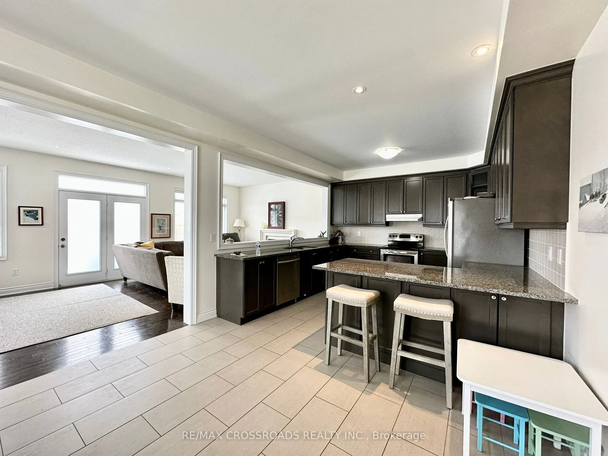 235 John Davis Gate