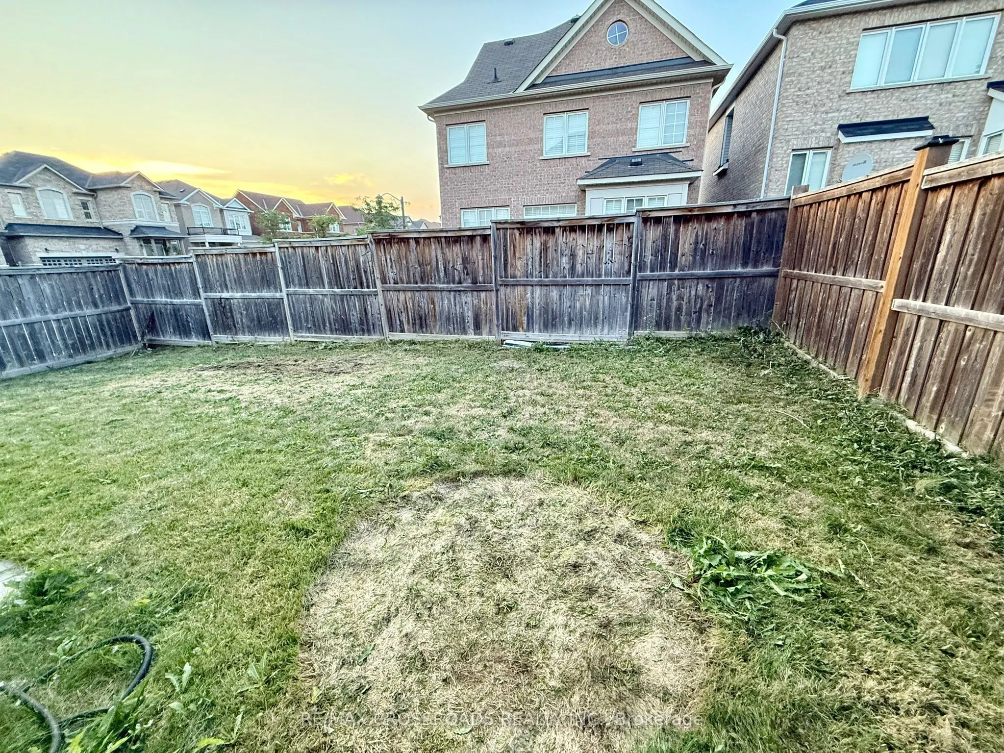 235 John Davis Gate