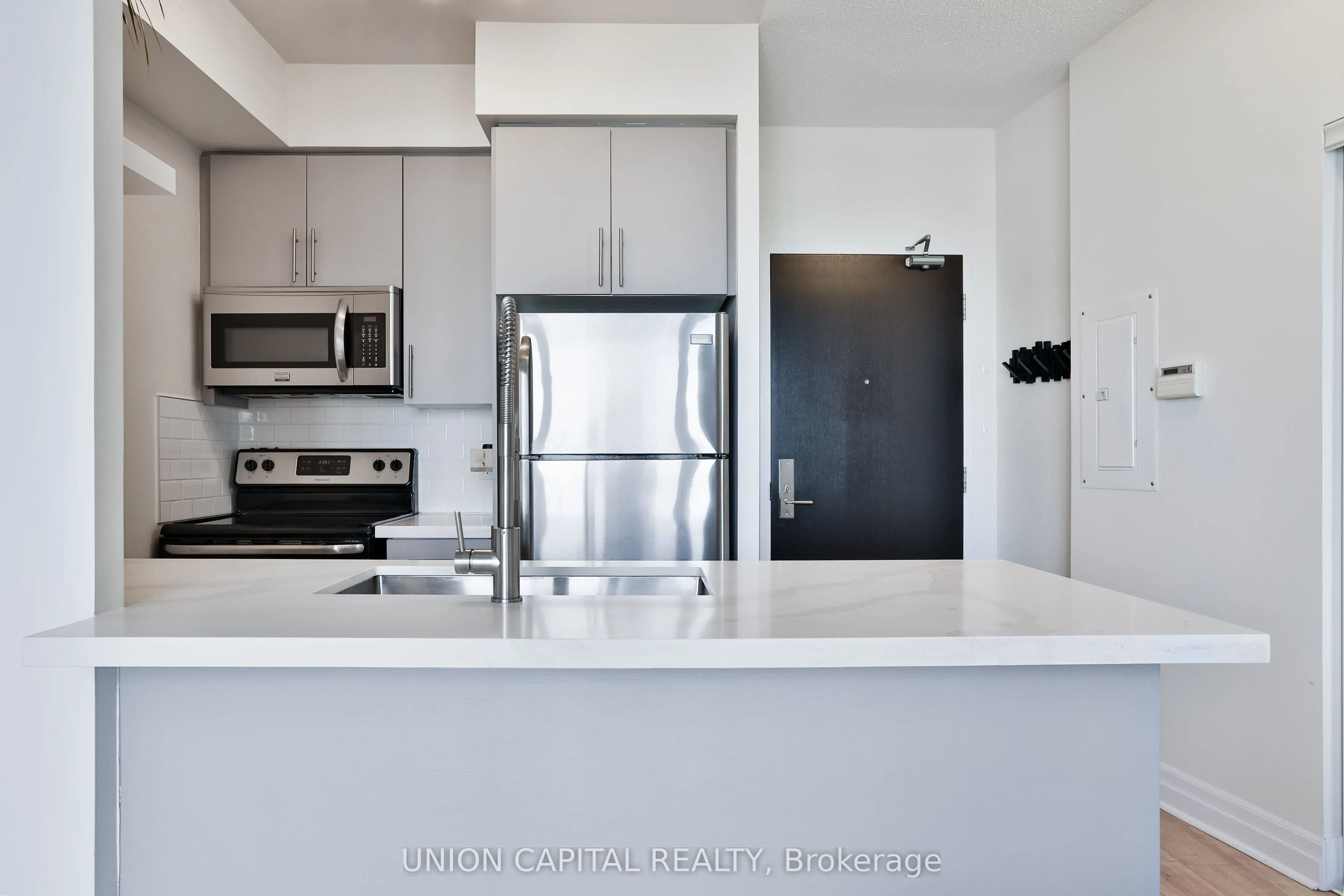 8110 Birchmount Street, #801