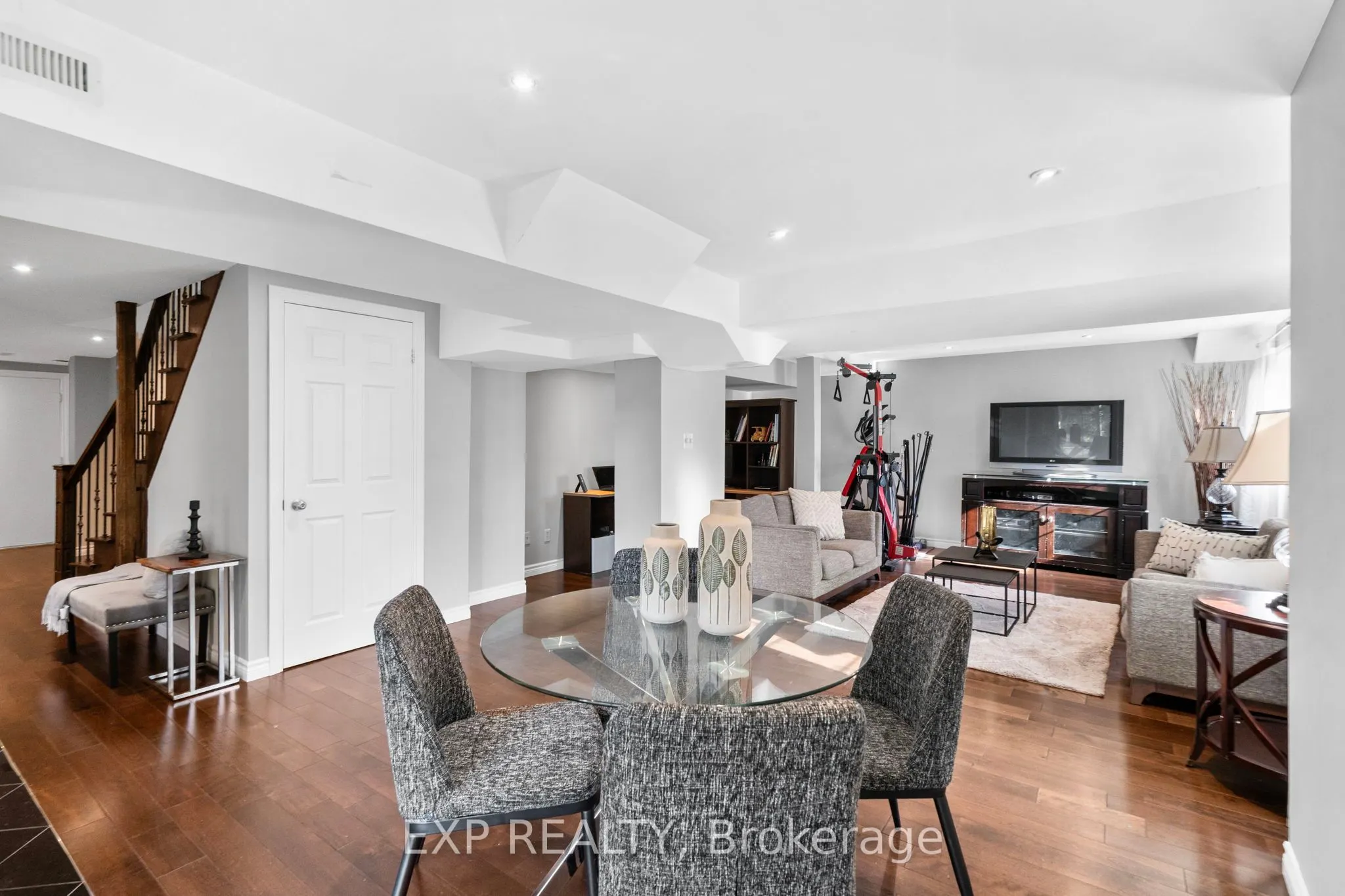 59 Smoothwater Terrace