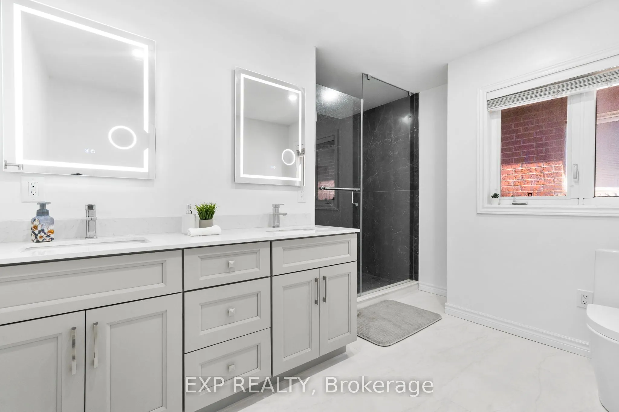 59 Smoothwater Terrace