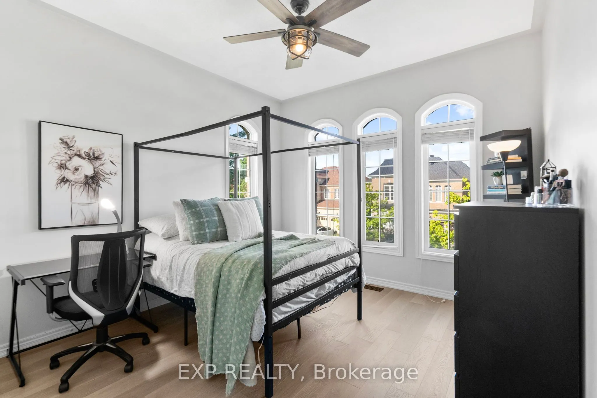 59 Smoothwater Terrace