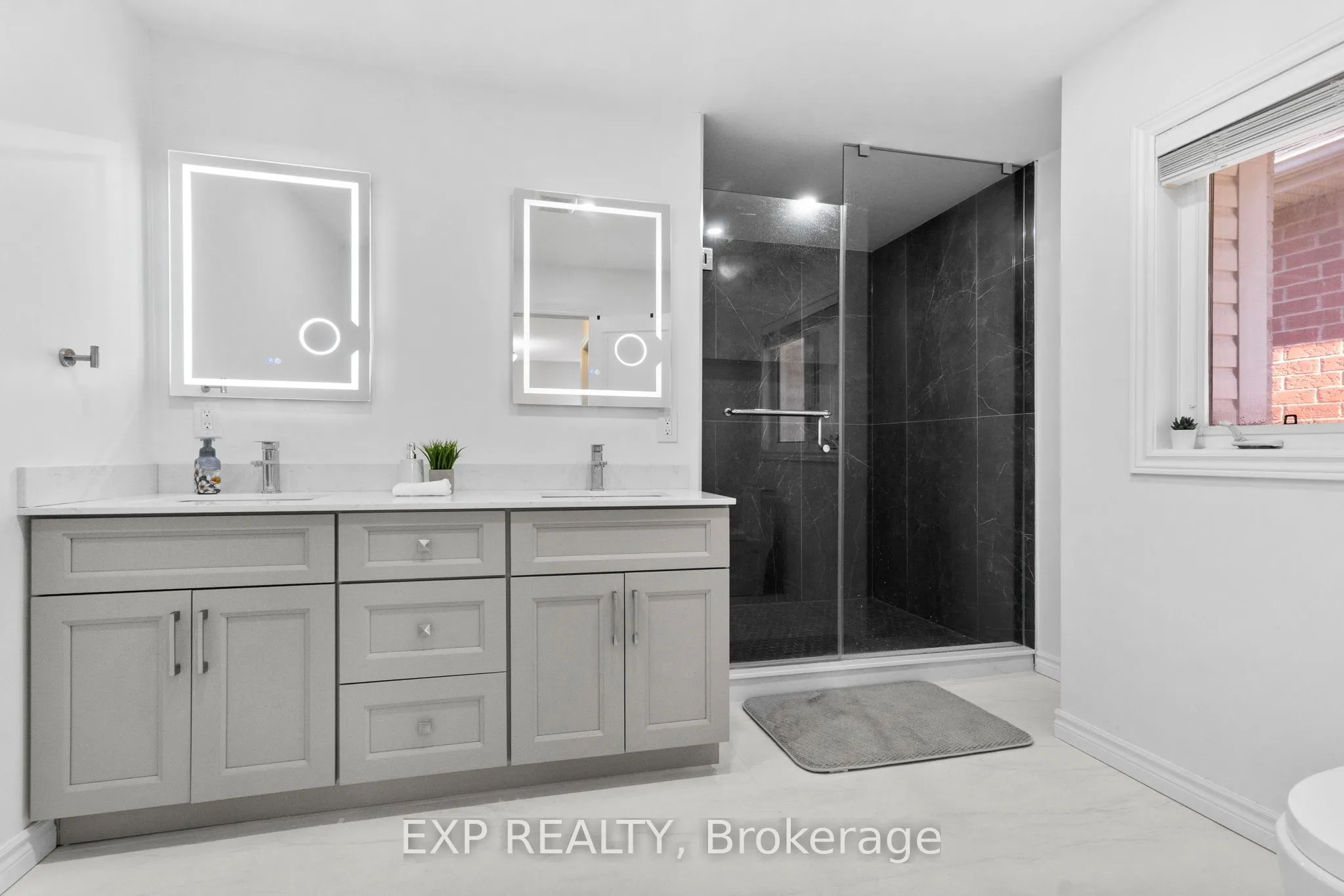 59 Smoothwater Terrace