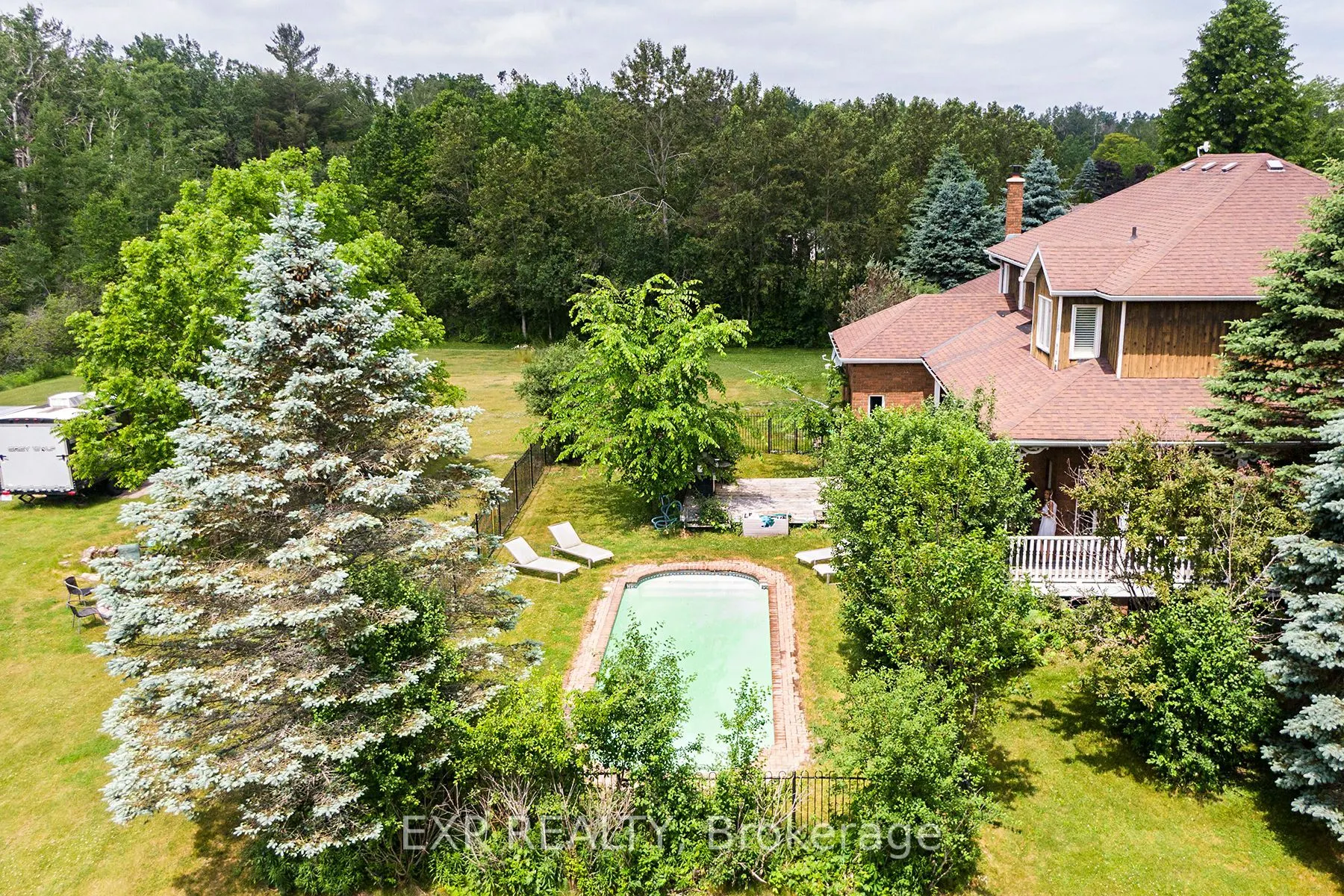 16 Audubon Way