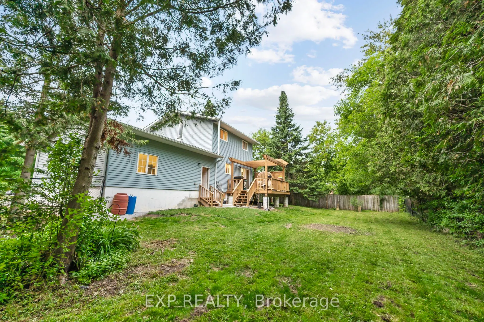 75 Brook Crescent