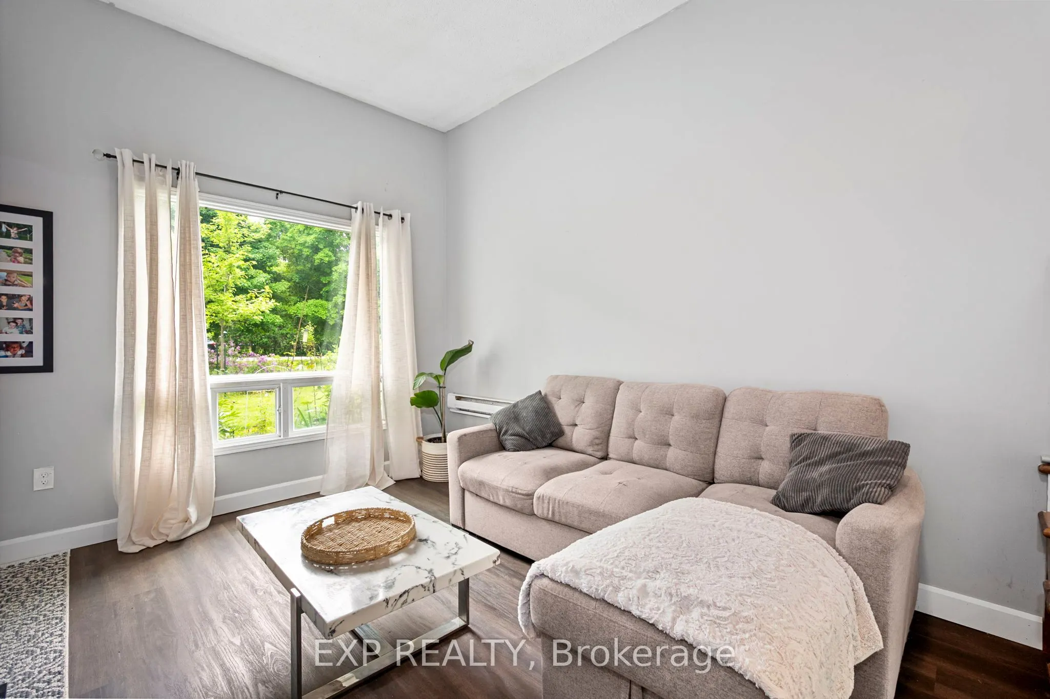 75 Brook Crescent