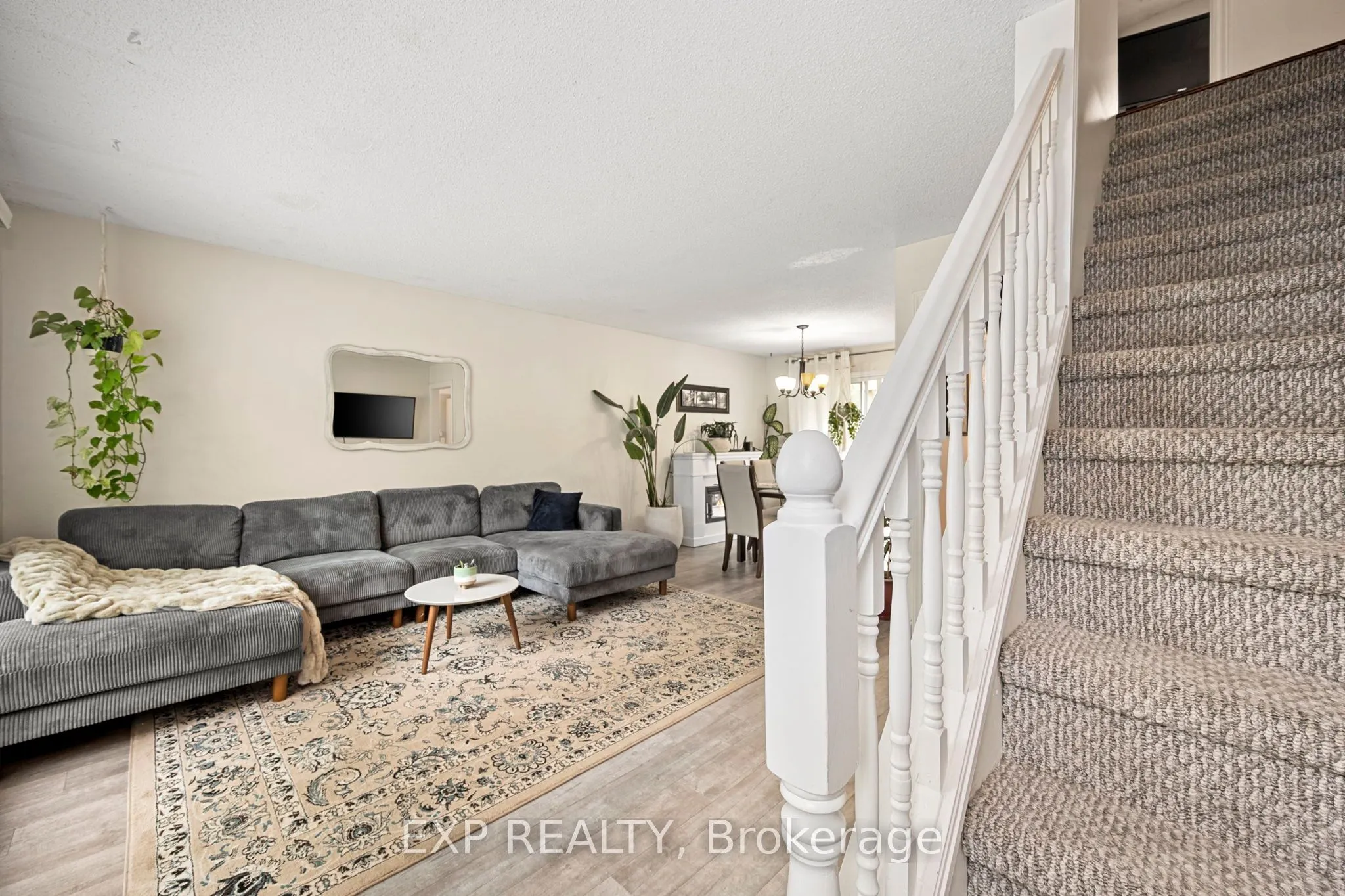 75 Brook Crescent