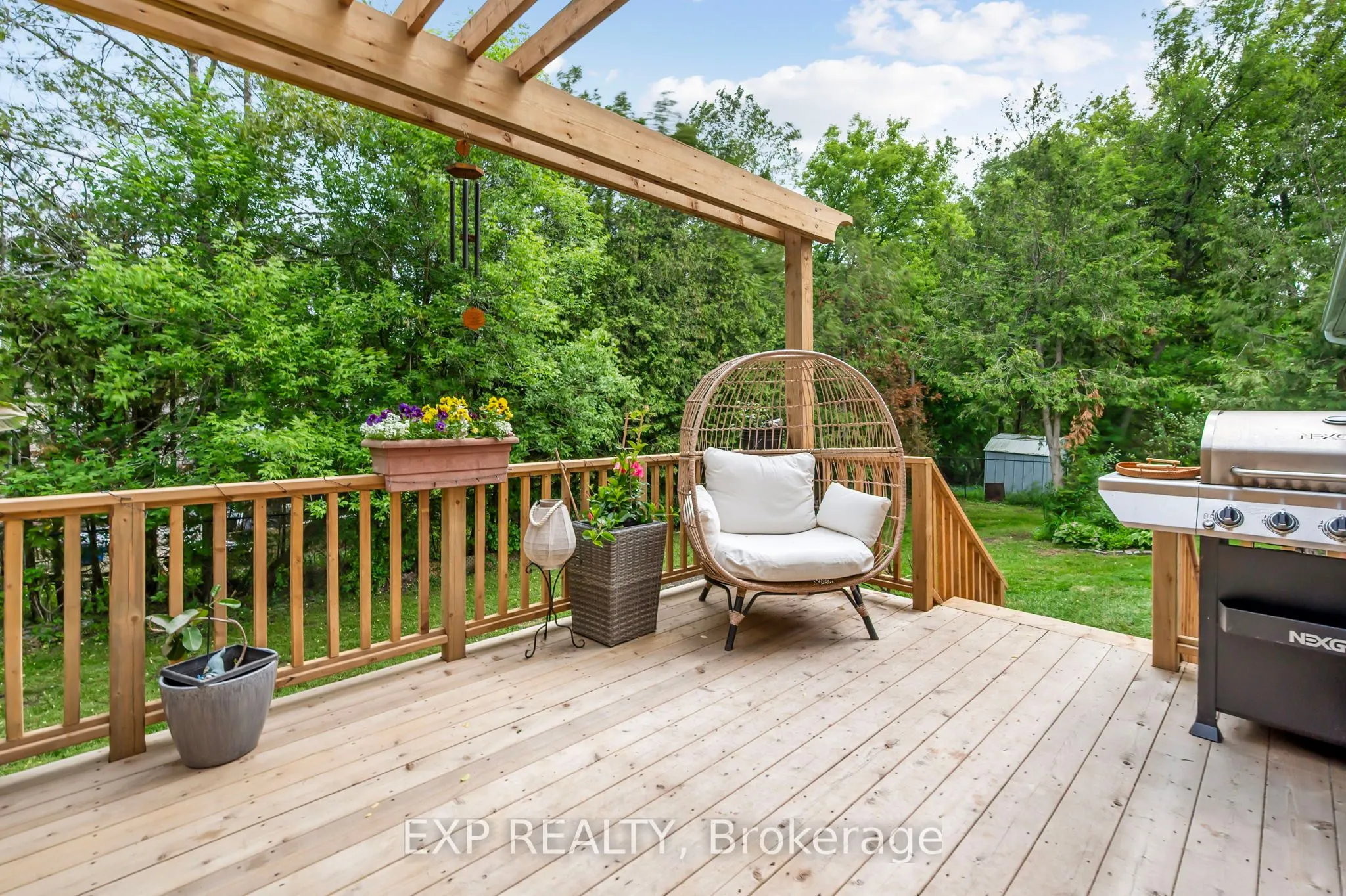 75 Brook Crescent