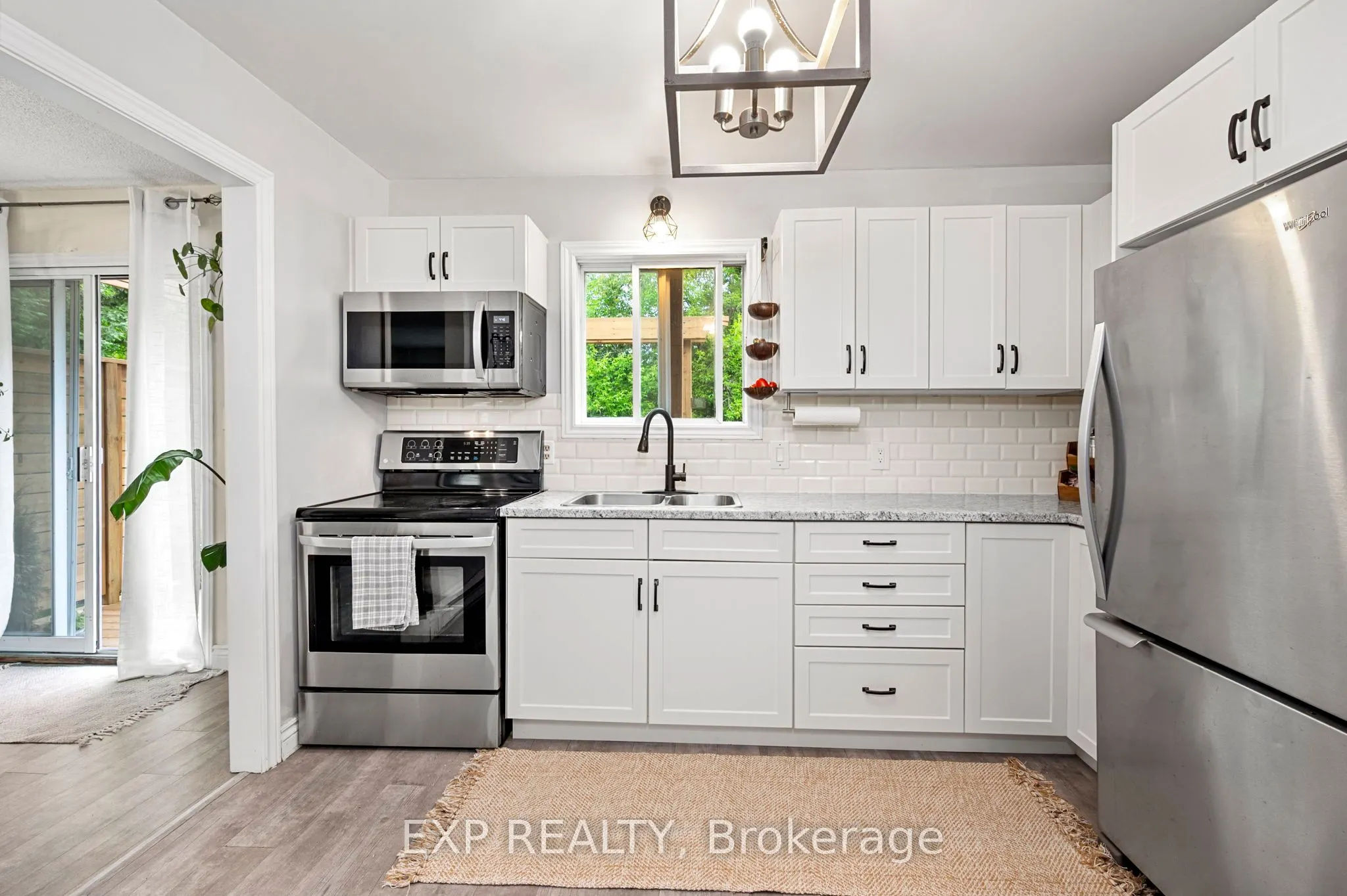 75 Brook Crescent