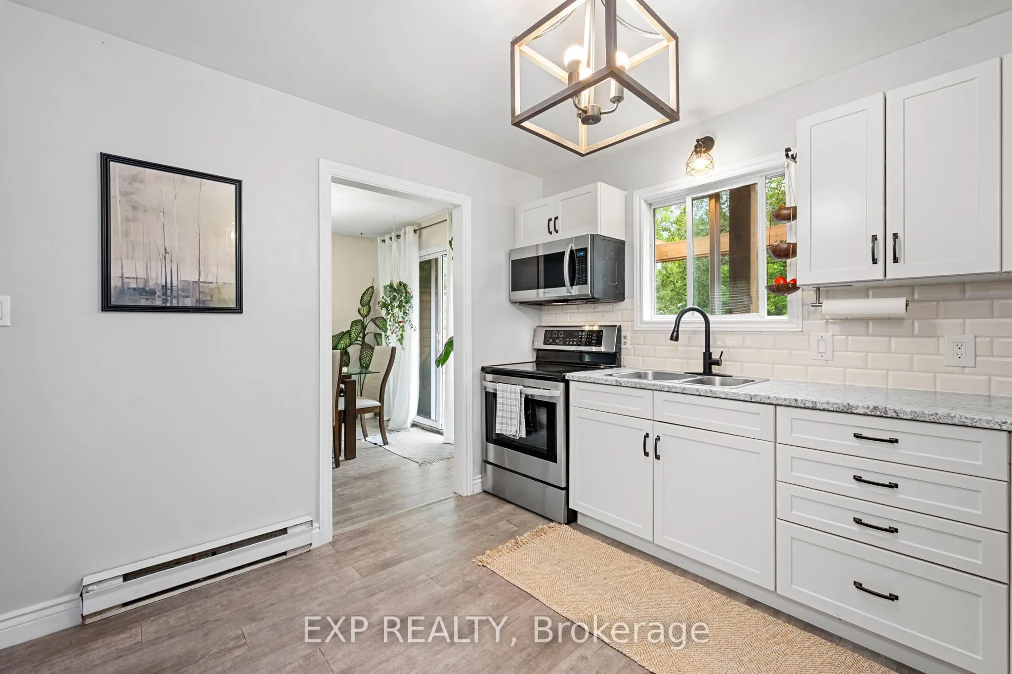 75 Brook Crescent