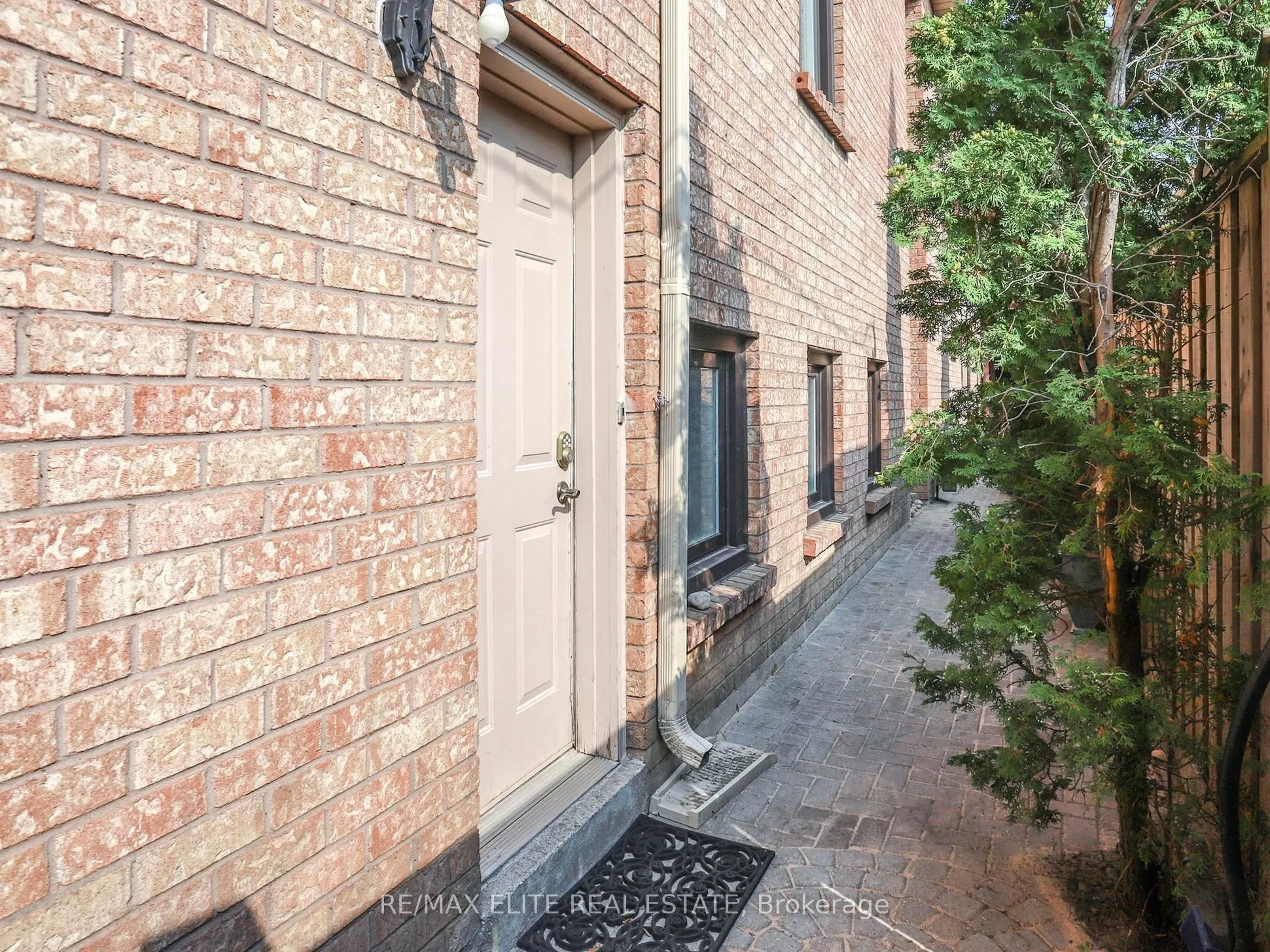 48 Pemberton Road