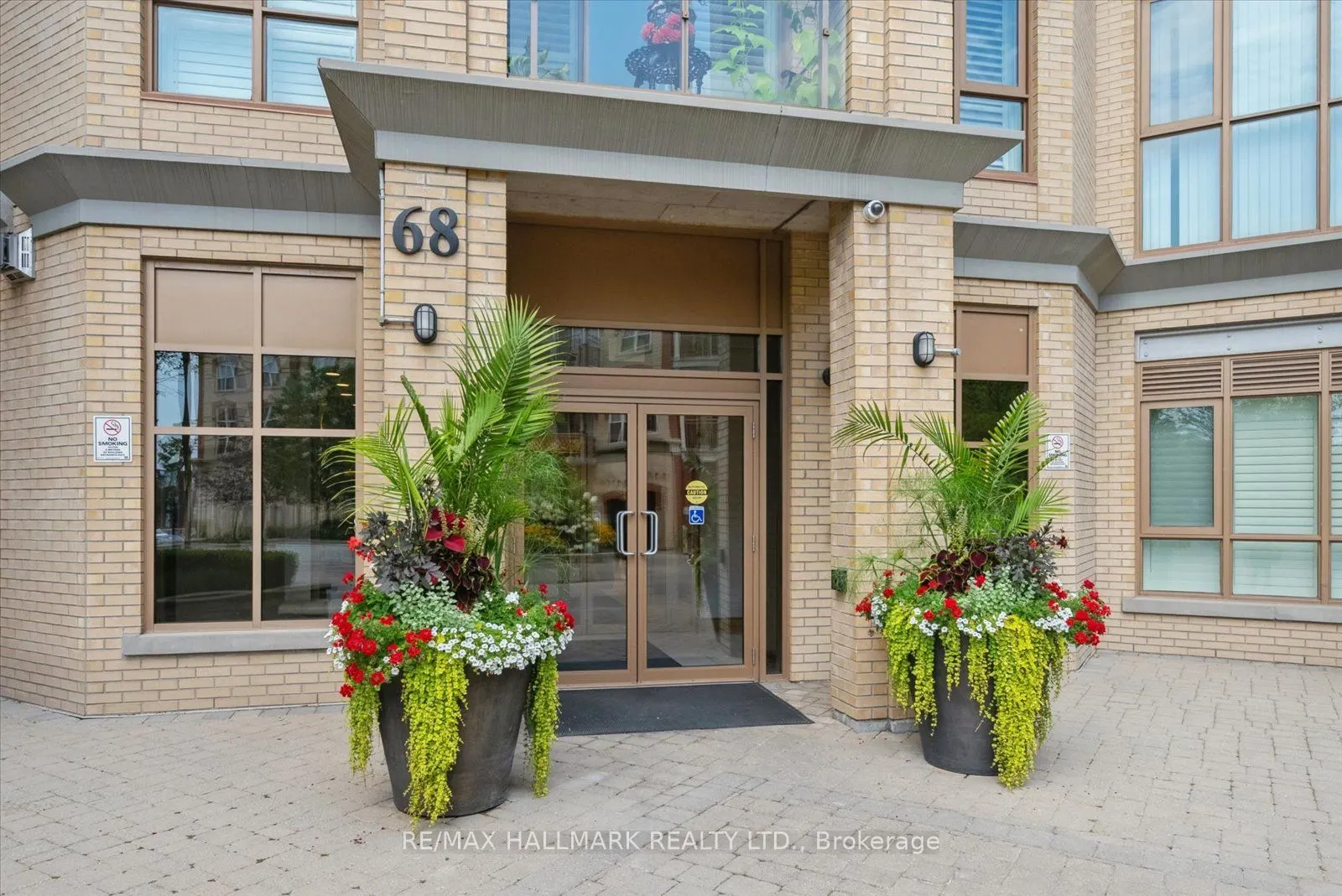68 Main Street N, #311