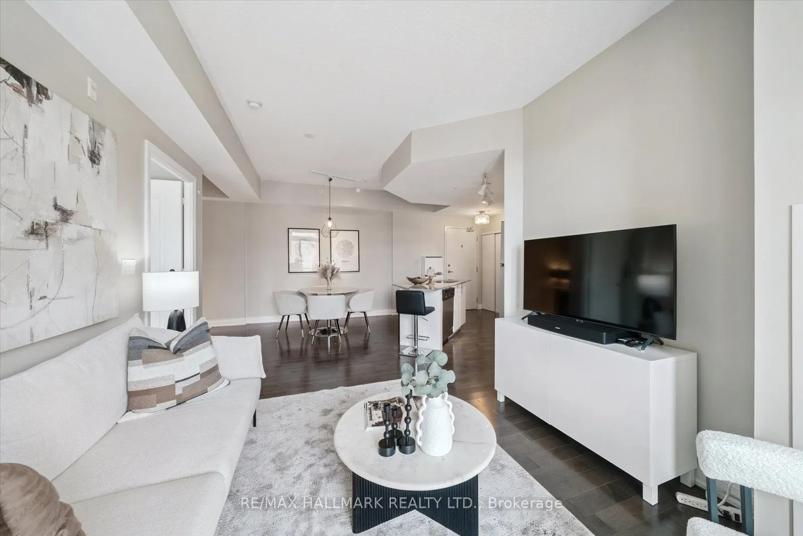 68 Main Street N, #311
