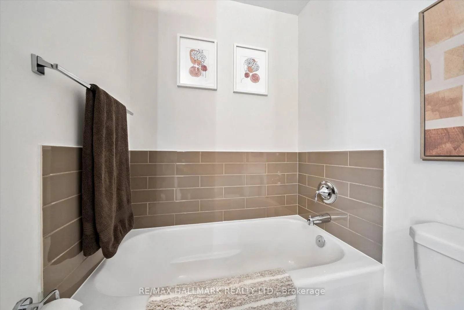 68 Main Street N, #311