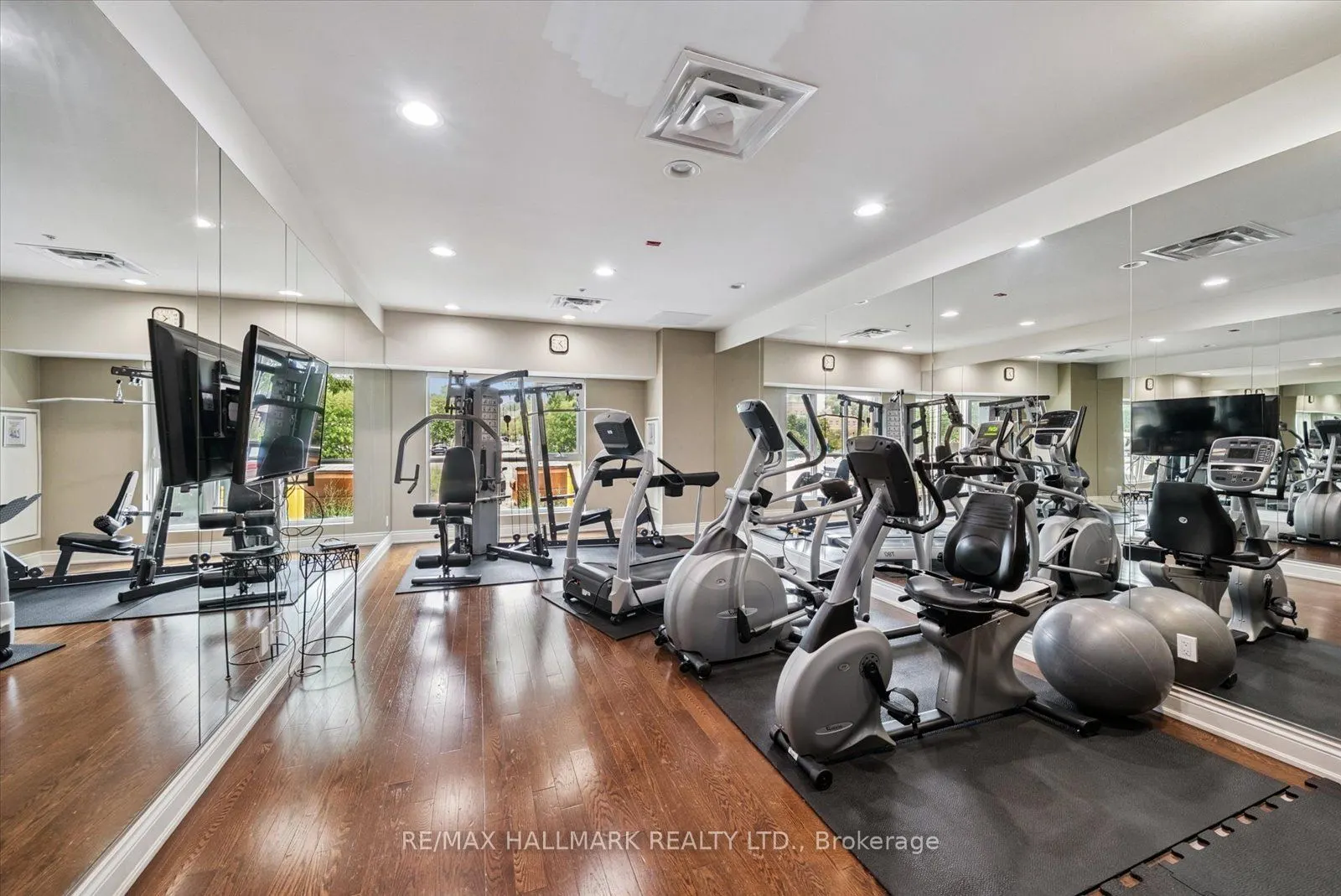 68 Main Street N, #311
