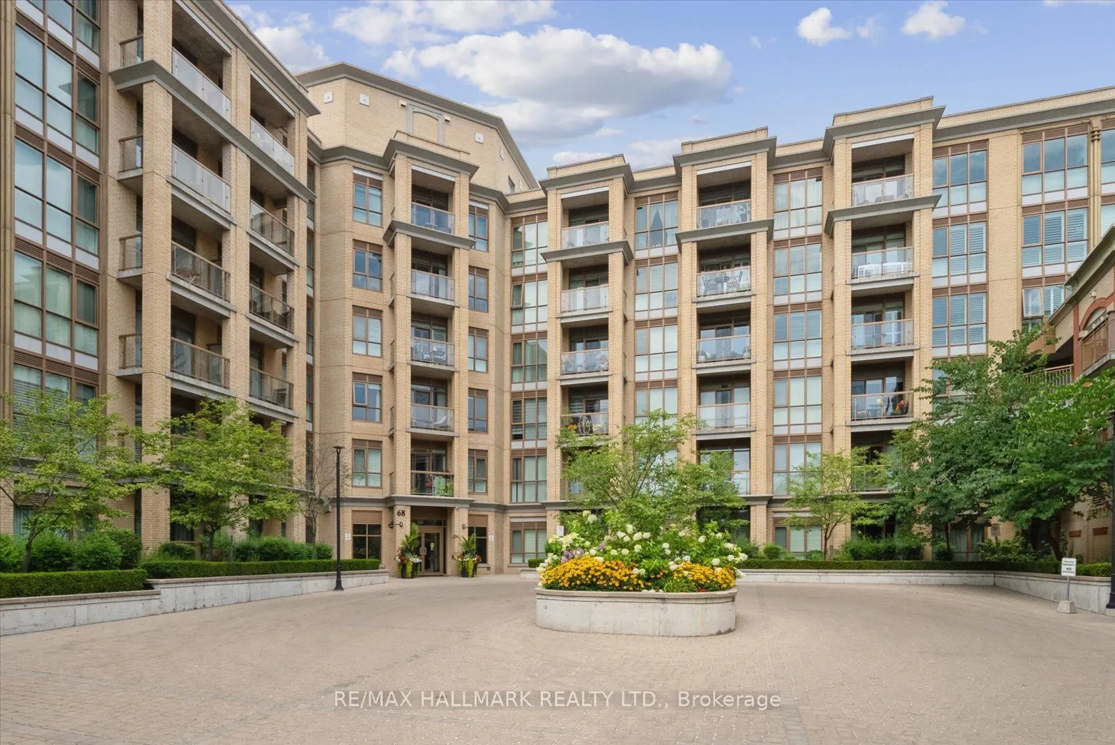 68 Main Street N, #311