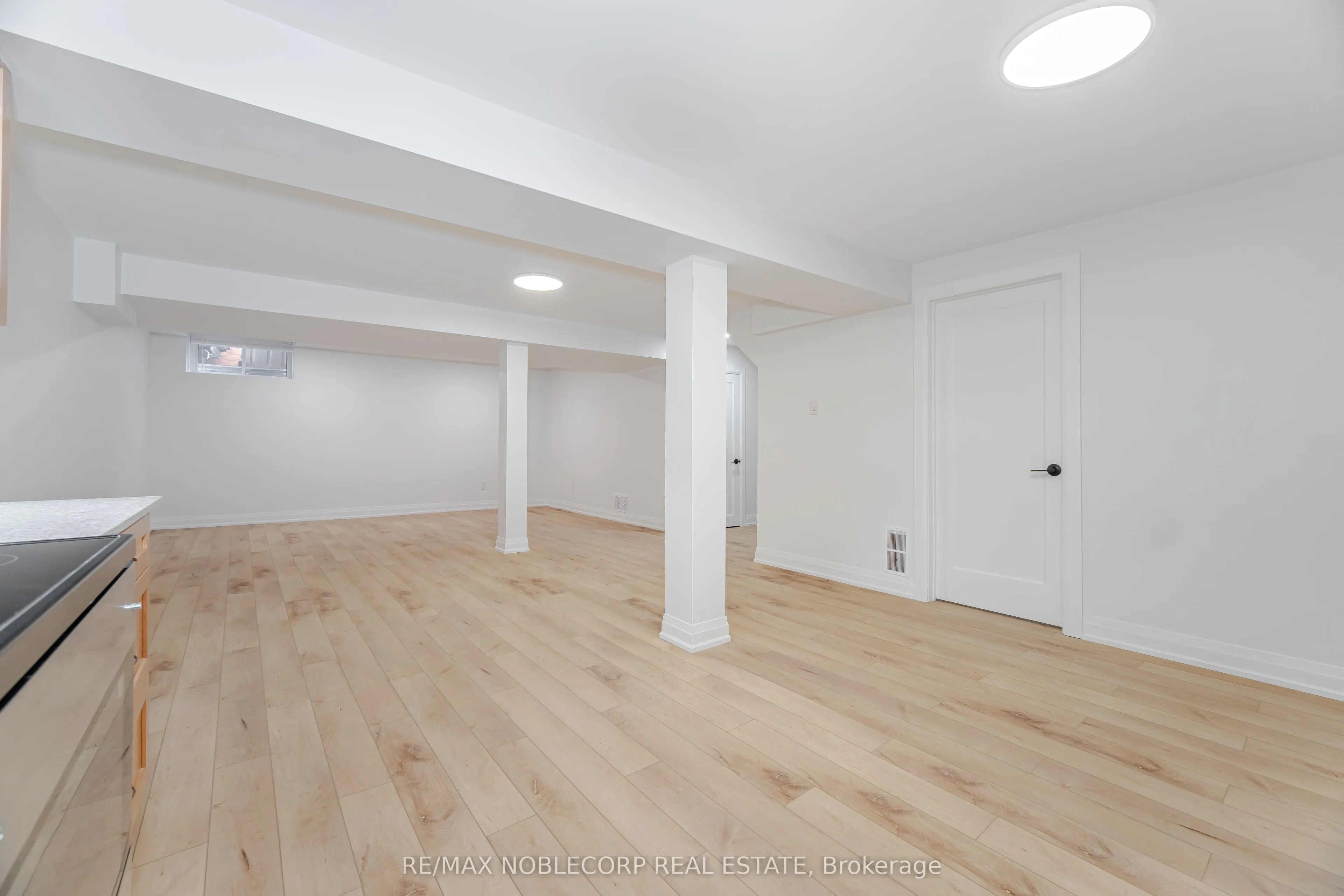 131 Dunstan Crescent, #Lower