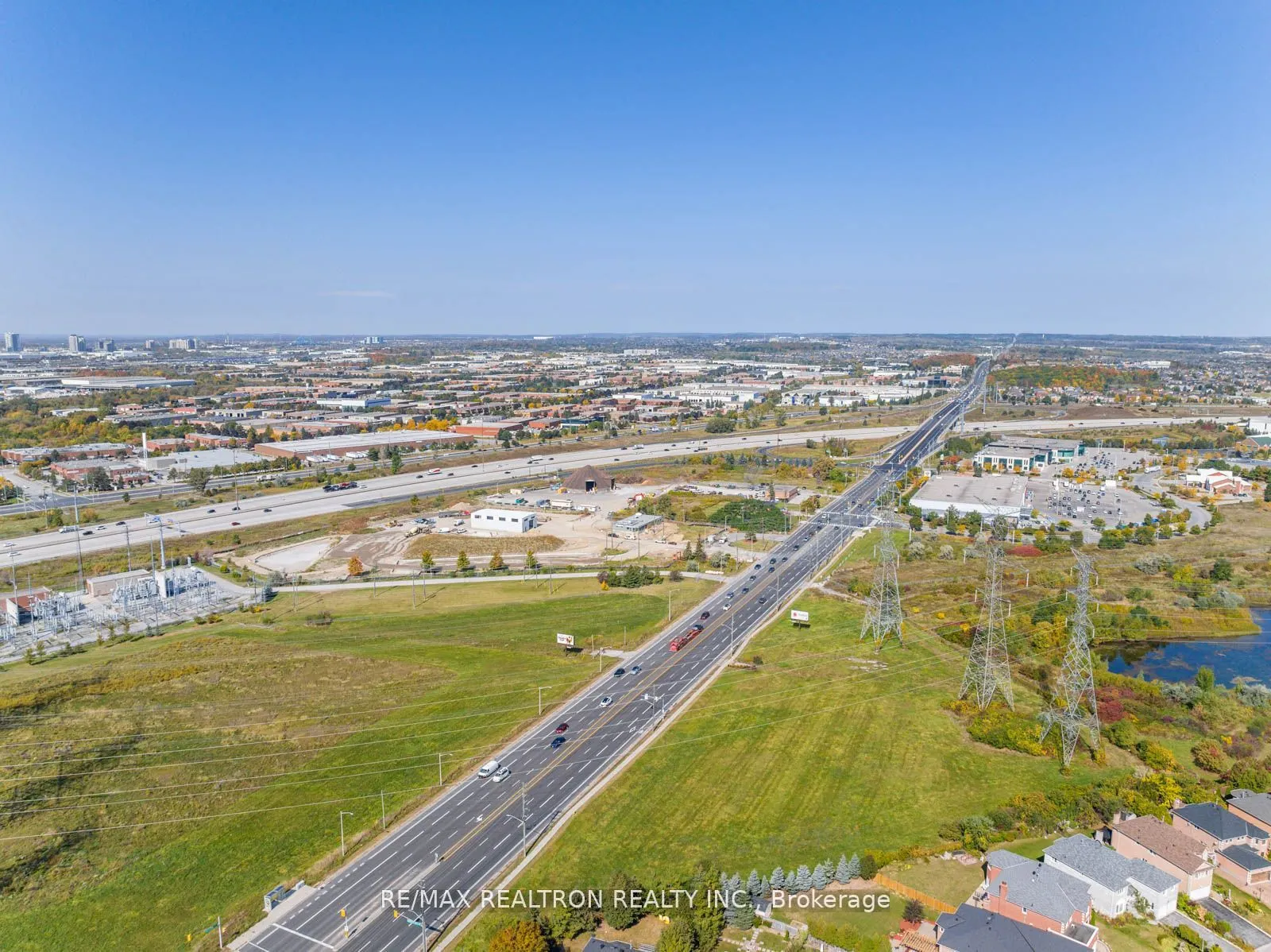 30 UPPER MALL Way, #A-209
