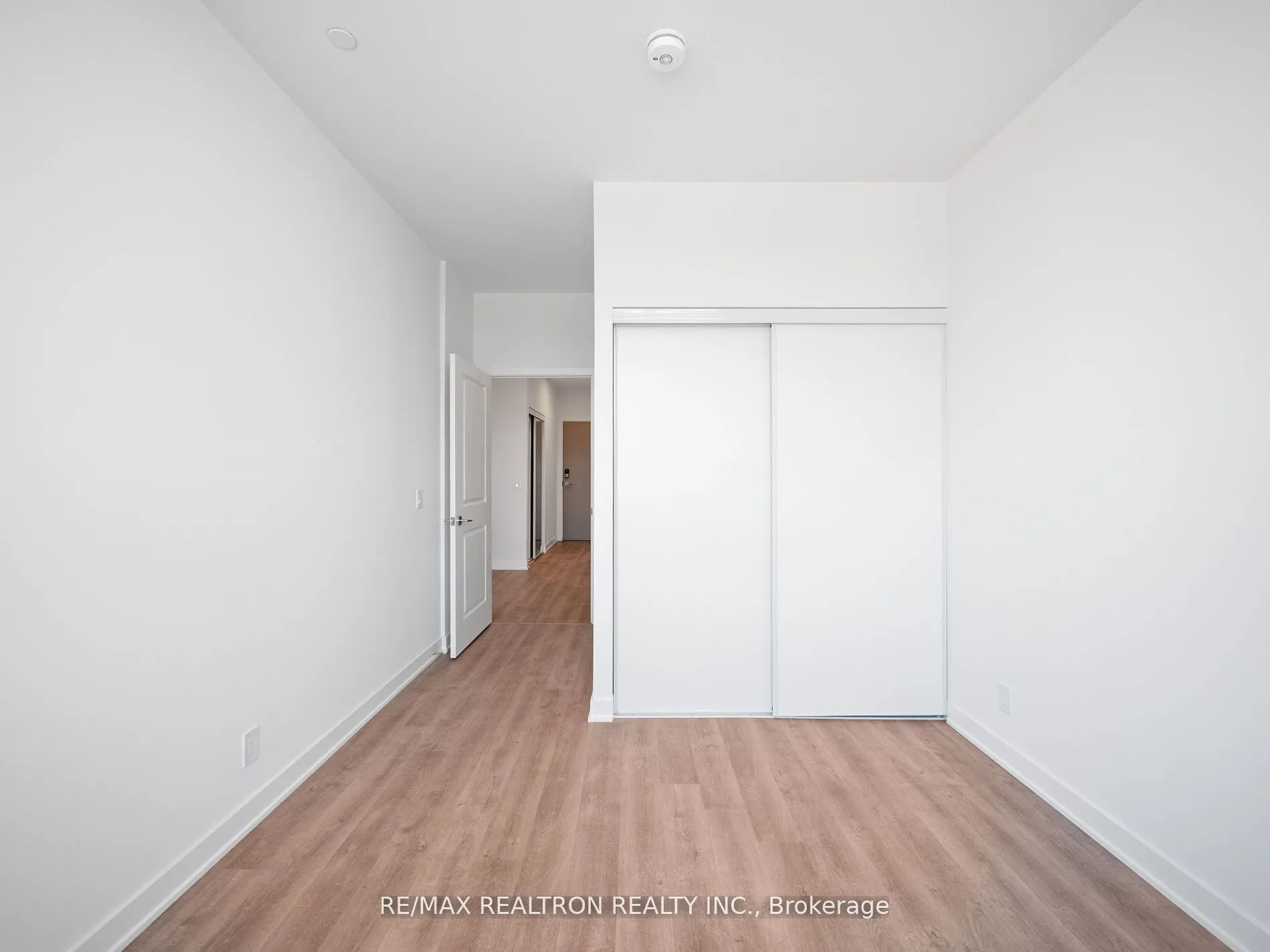 30 UPPER MALL Way, #A-209