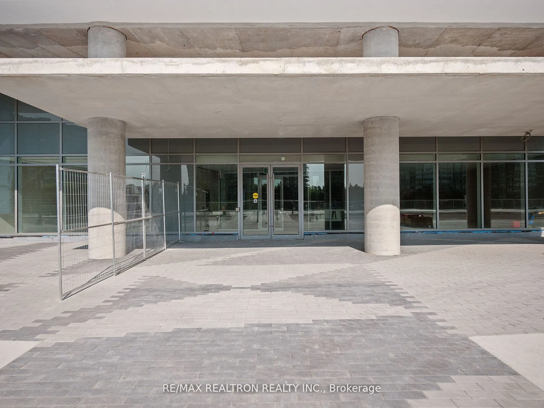 30 UPPER MALL Way, #A-209