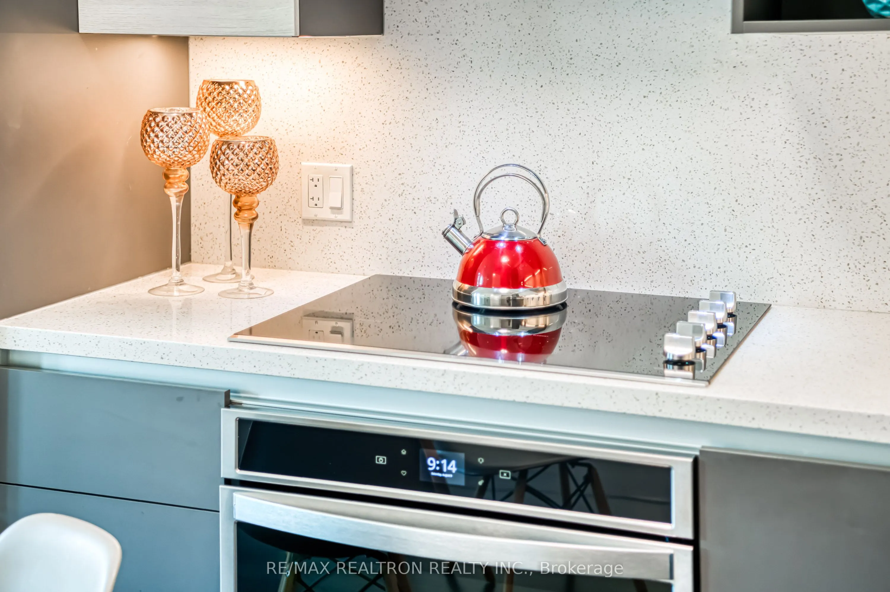 398 Highway 7 E, #215