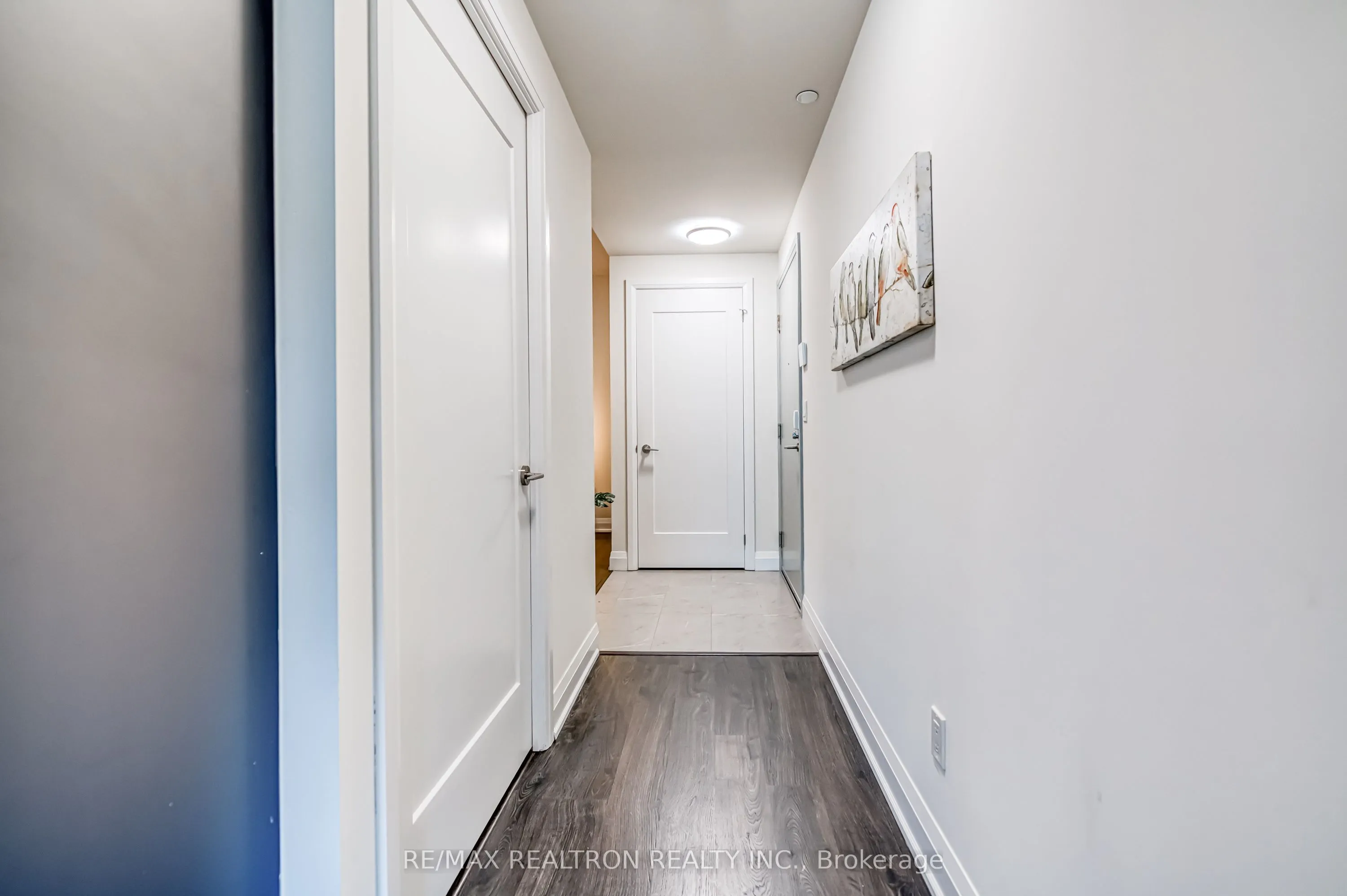 398 Highway 7 E, #215