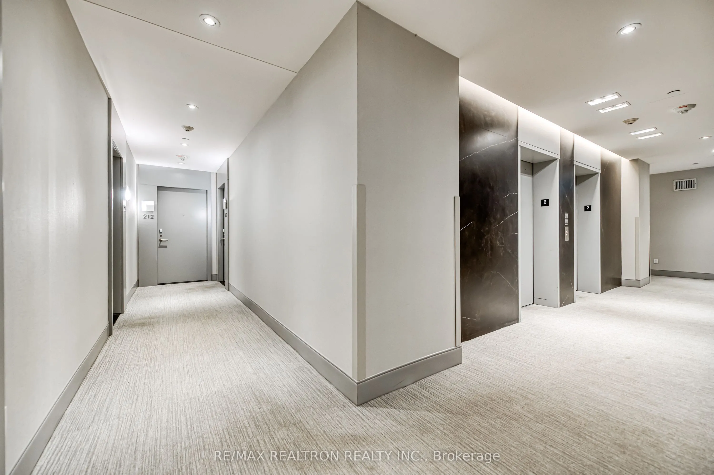 398 Highway 7 E, #215