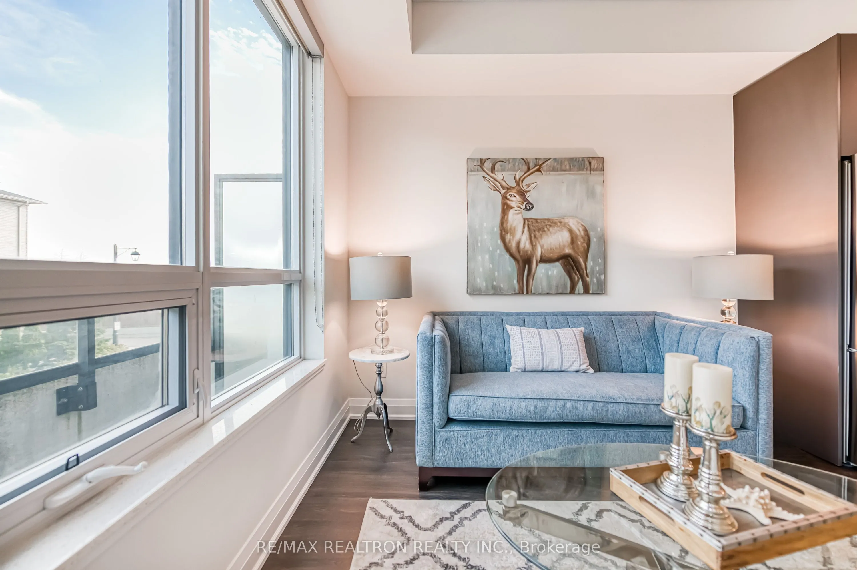 398 Highway 7 E, #215