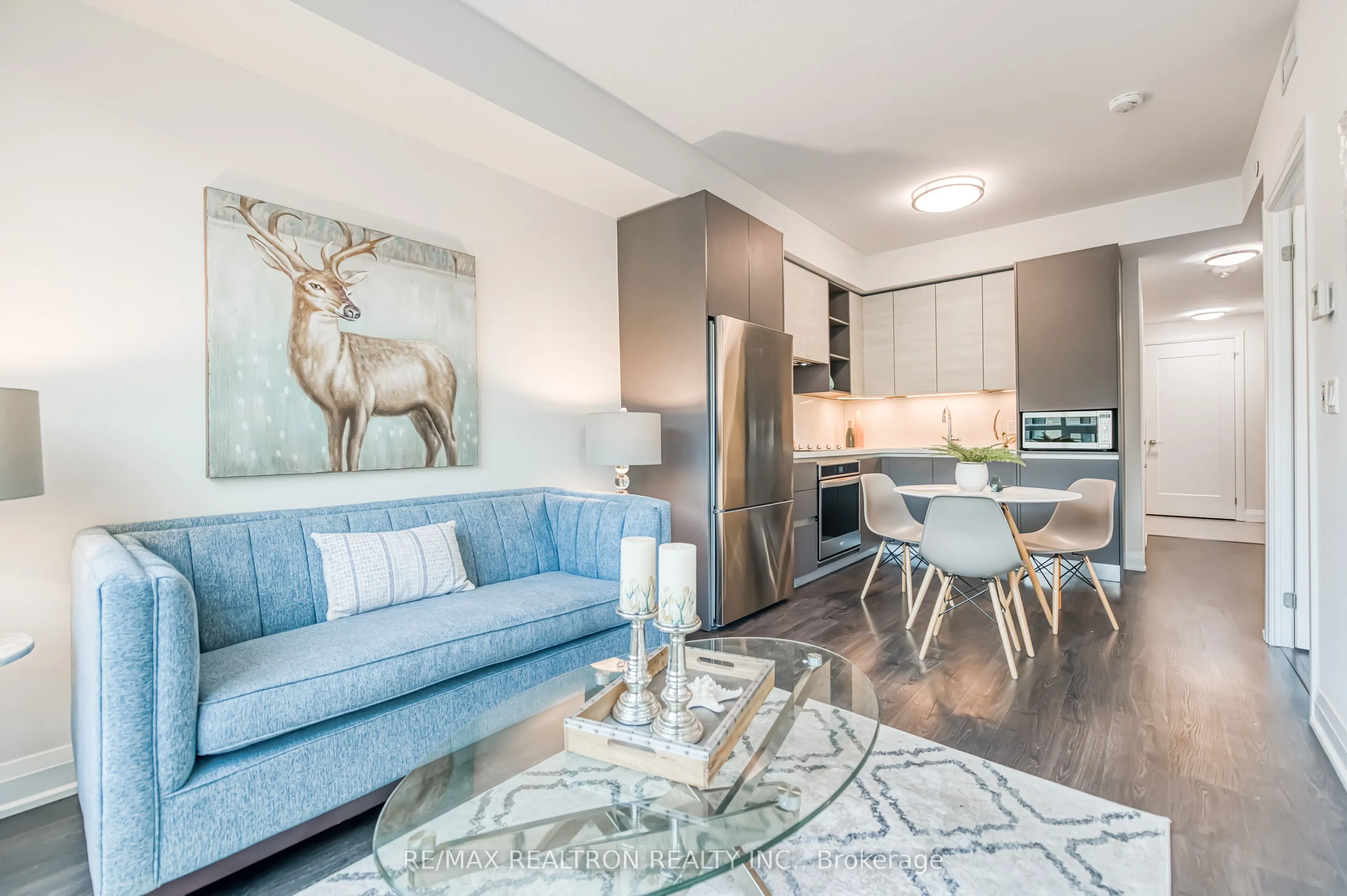 398 Highway 7 E, #215