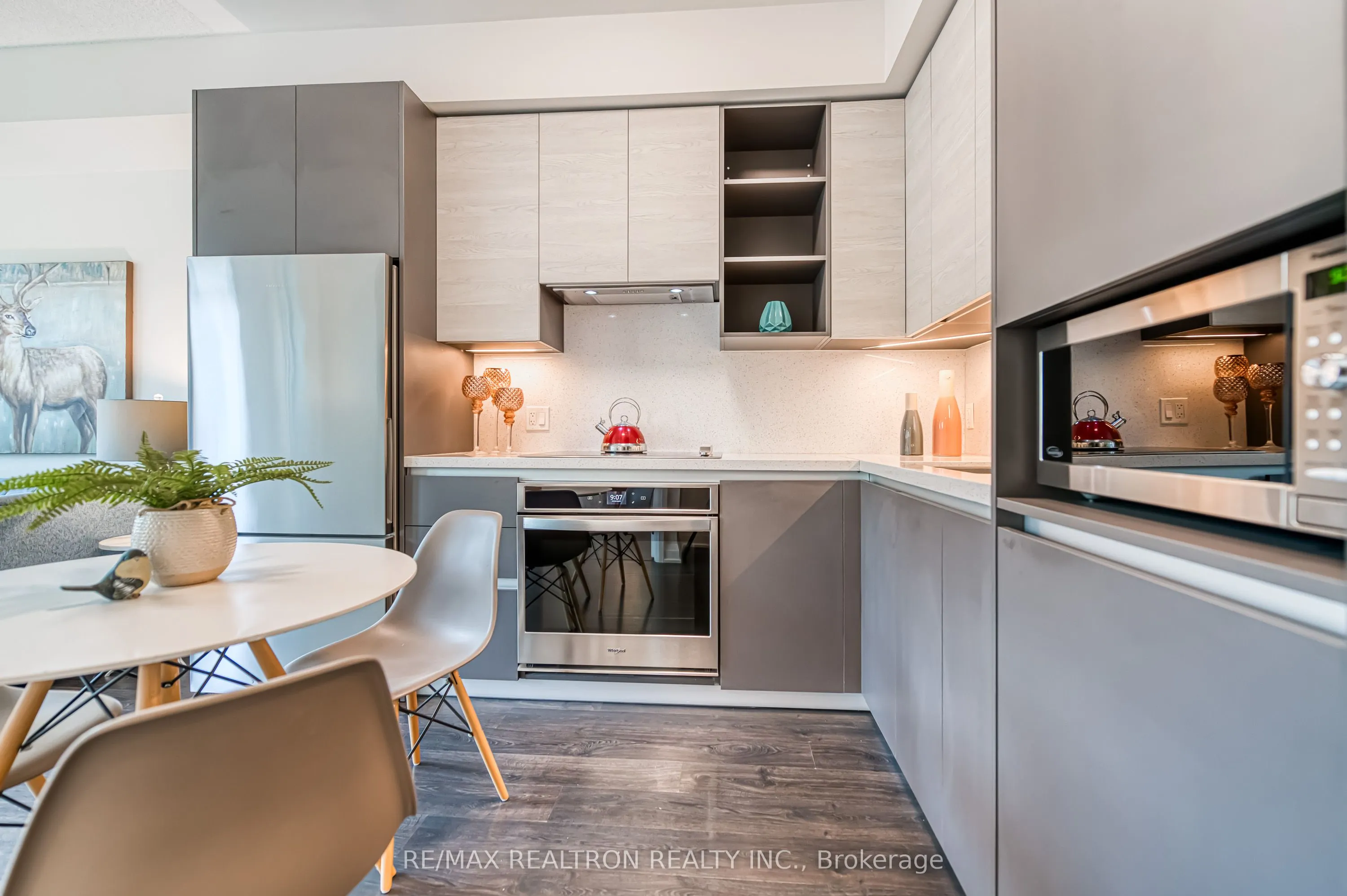 398 Highway 7 E, #215