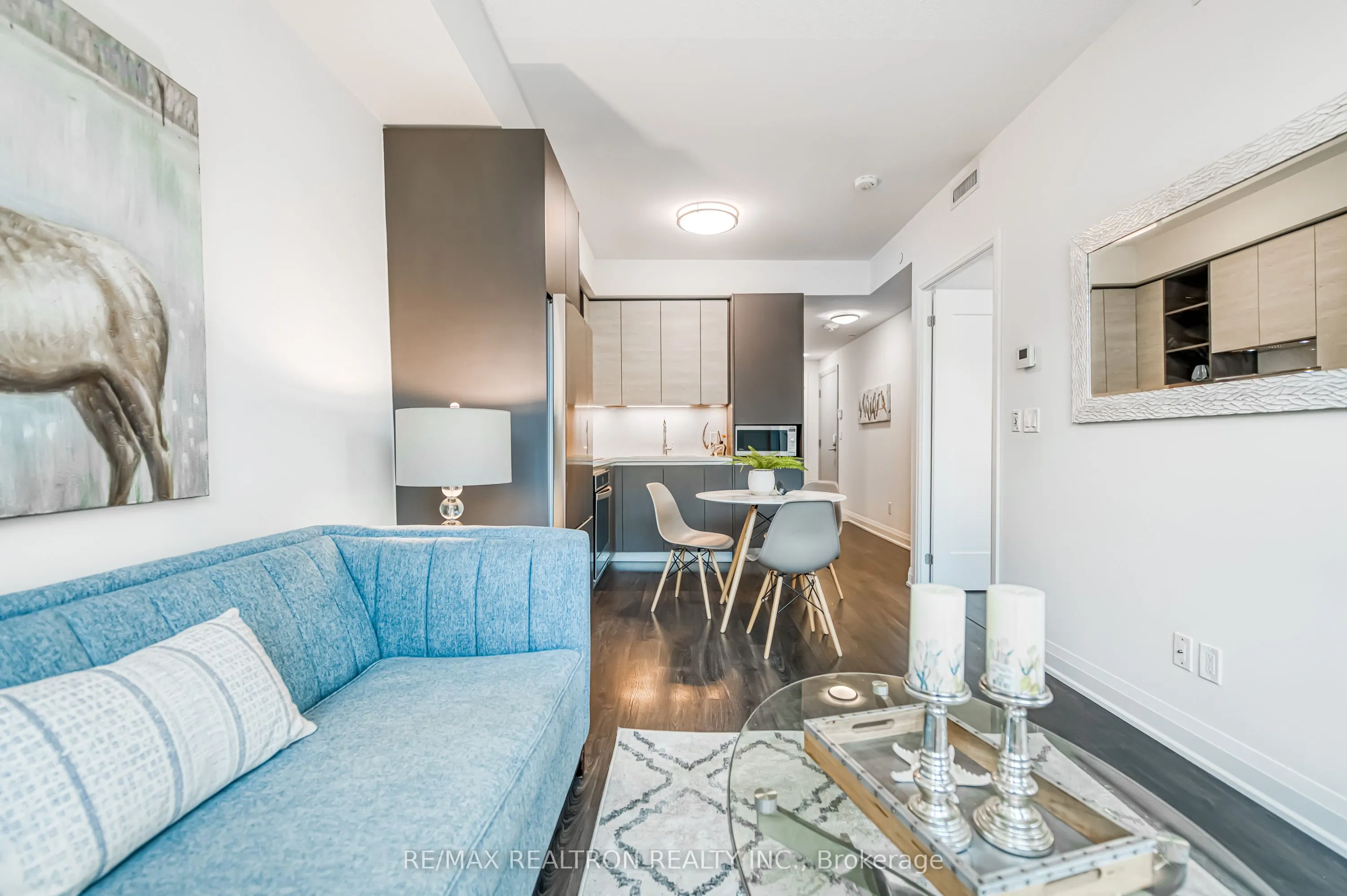 398 Highway 7 E, #215