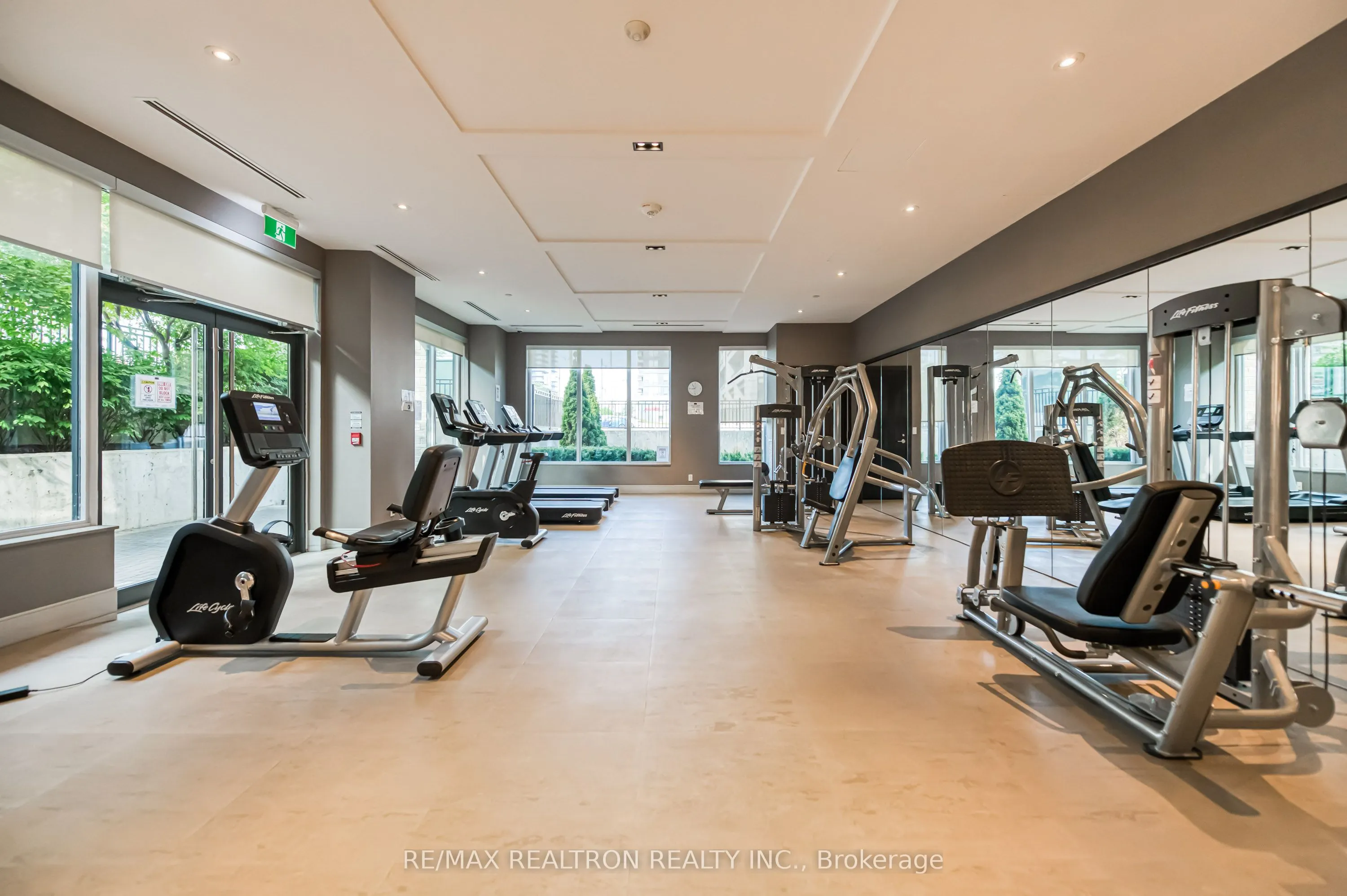 398 Highway 7 E, #215