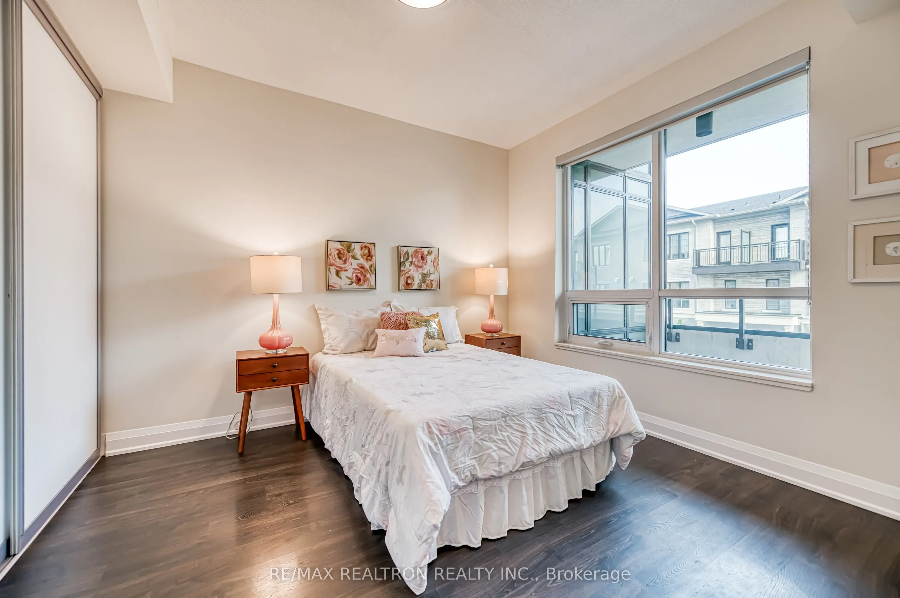 398 Highway 7 E, #215