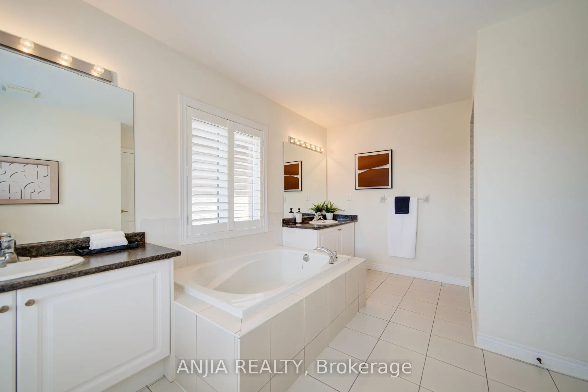 123 Greenforest Grove