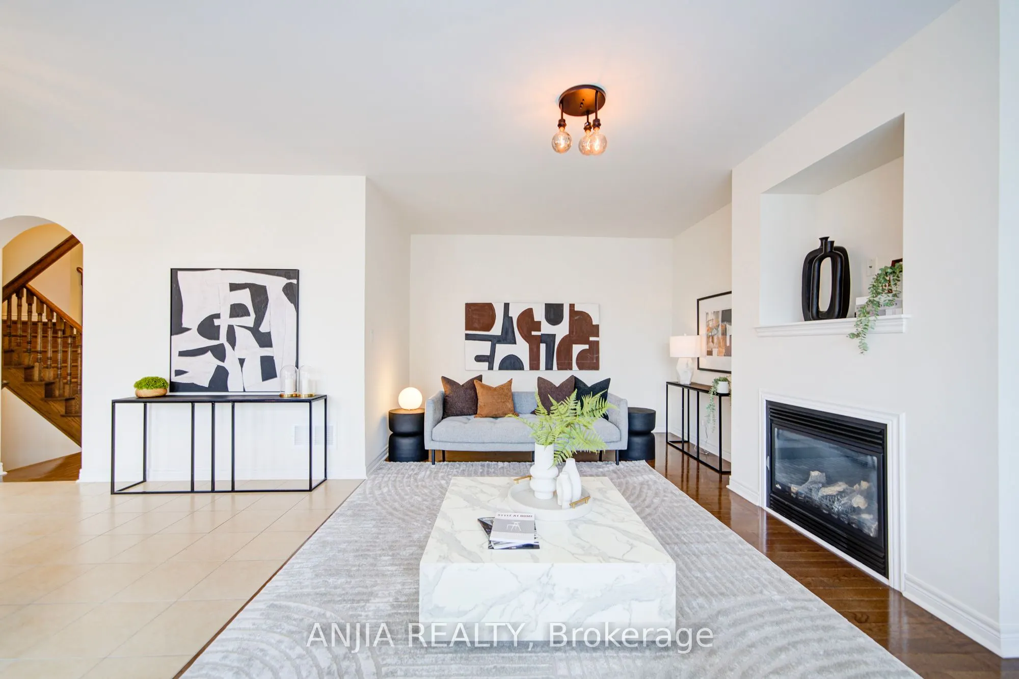 123 Greenforest Grove