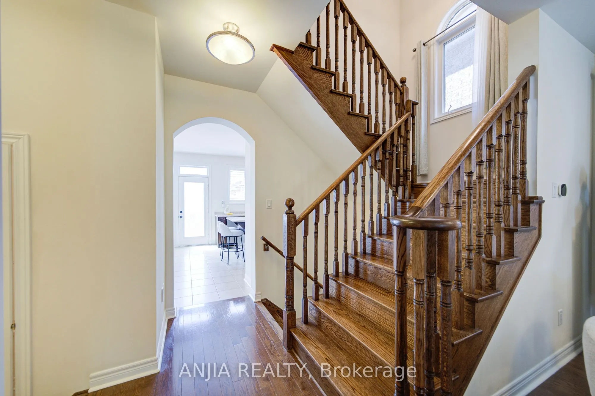 123 Greenforest Grove