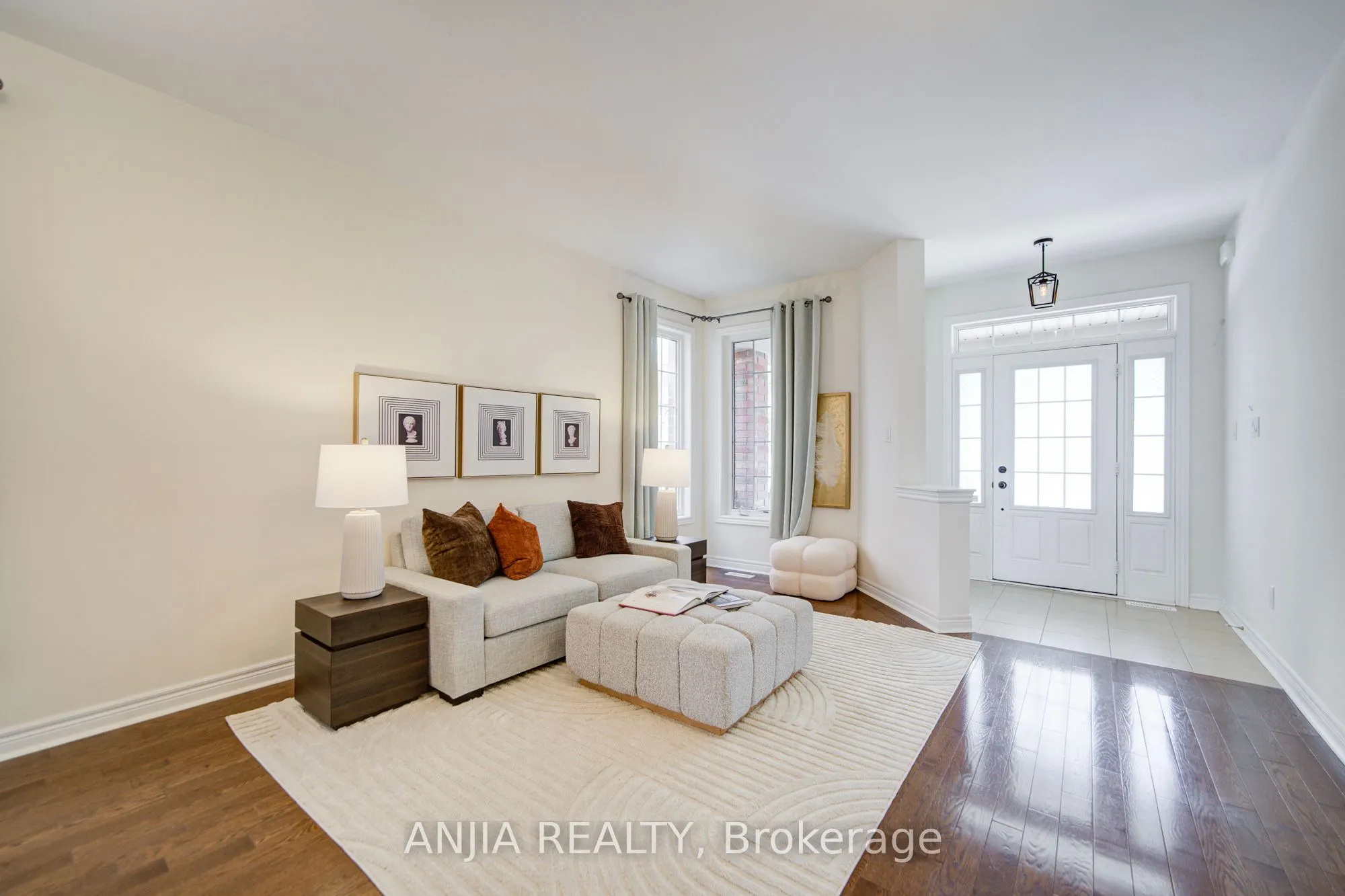 123 Greenforest Grove