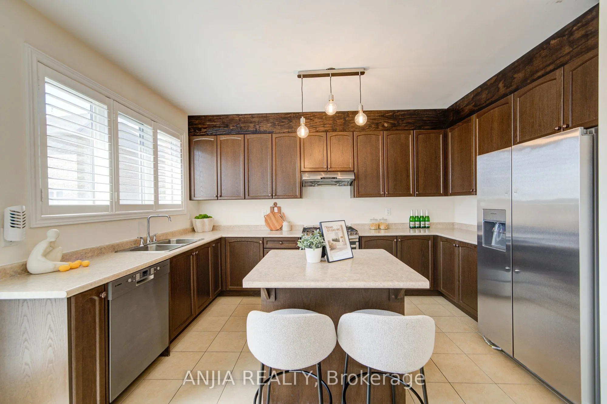 123 Greenforest Grove