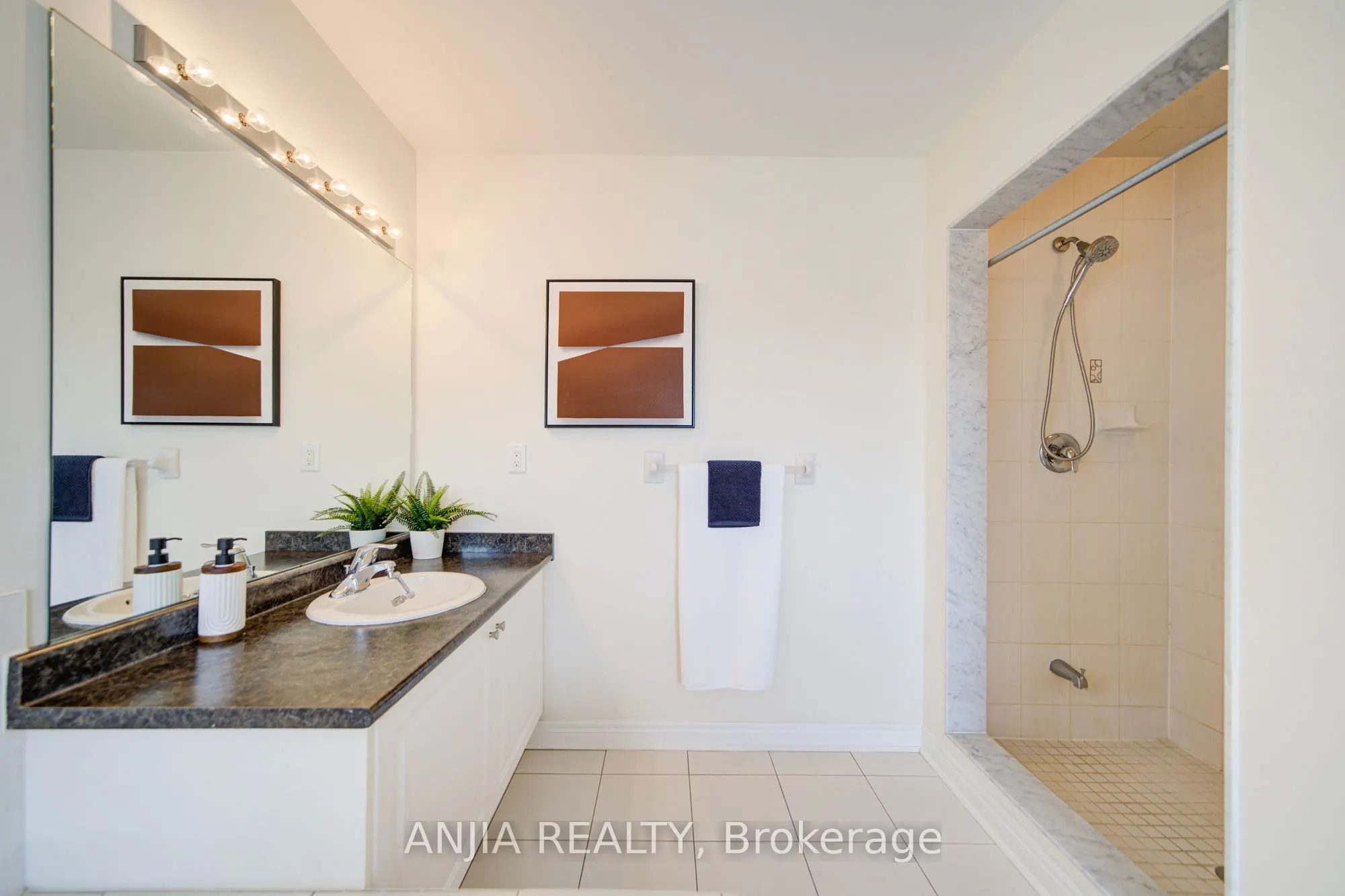 123 Greenforest Grove